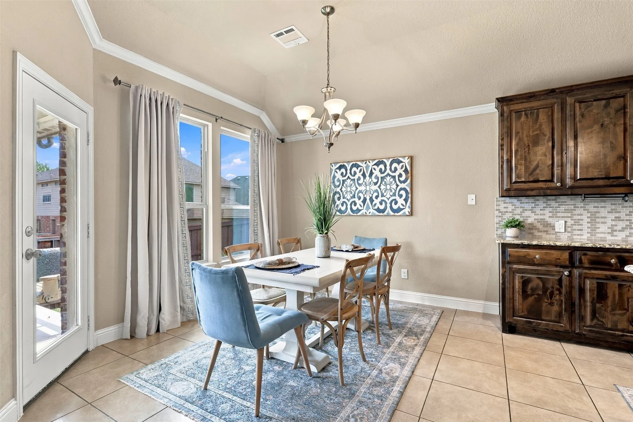 Single Family Residence For Sale in Tarrant County , 9848 Brazoria Trail, Fort Worth, Texas 76126, 3 Bedroom, 2 Bathroom, 2 Garage spaces, 2,150 Sqft, built in 2012, mls#21375327, Real Estate Agent in Fort Worth, Homes For Sale in Tarrant county, Homes For Sale in Fort Worth, Realtor in Fort Worth Texas, Real Estate Brokerage Independent Realty Texas, Luminita Cordes Realtor