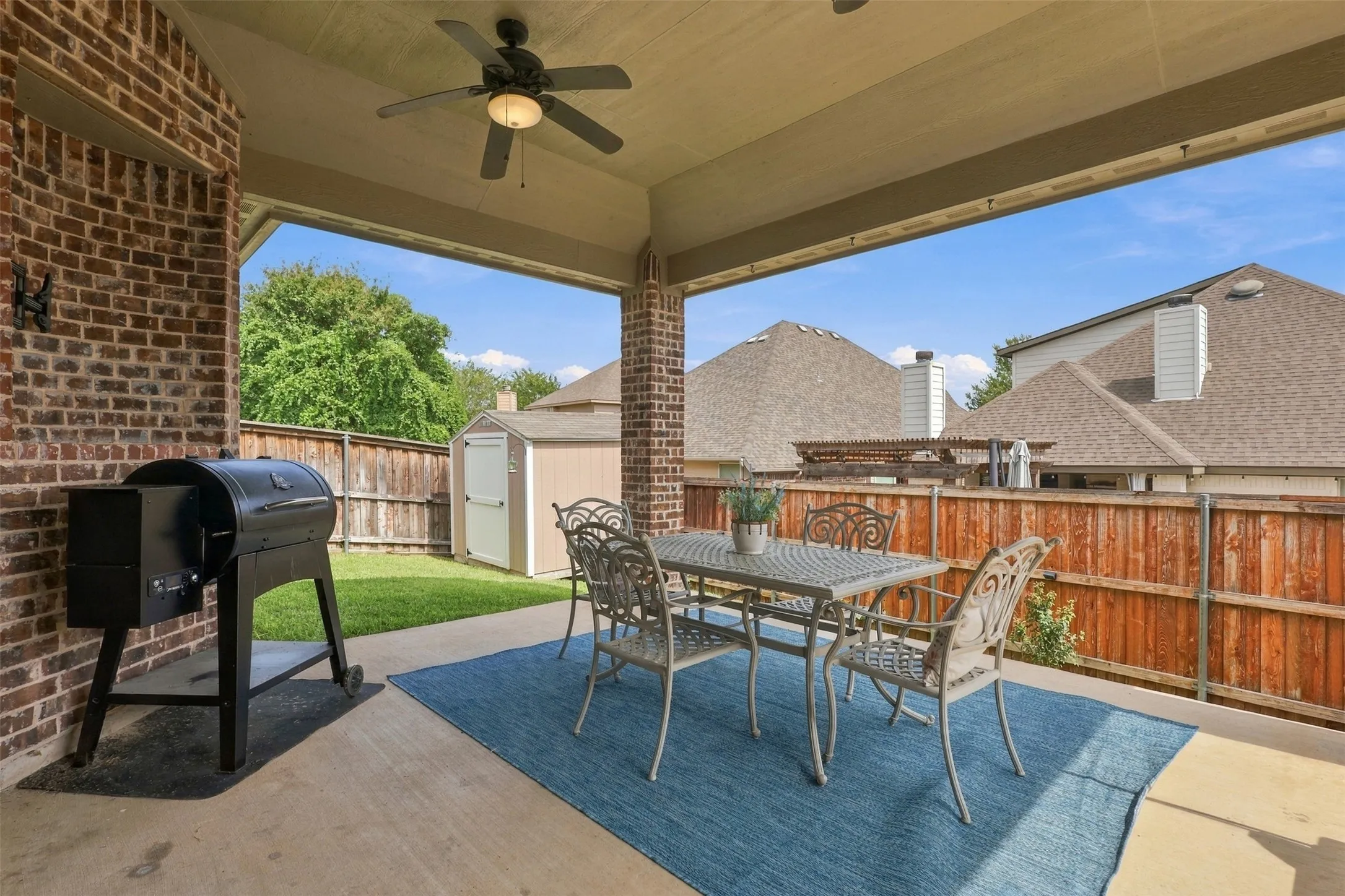 Single Family Residence For Sale in Tarrant County , 9848 Brazoria Trail, Fort Worth, Texas 76126, 3 Bedroom, 2 Bathroom, 2 Garage spaces, 2,150 Sqft, built in 2012, mls#21375327, Real Estate Agent in Fort Worth, Homes For Sale in Tarrant county, Homes For Sale in Fort Worth, Realtor in Fort Worth Texas, Real Estate Brokerage Independent Realty Texas, Luminita Cordes Realtor