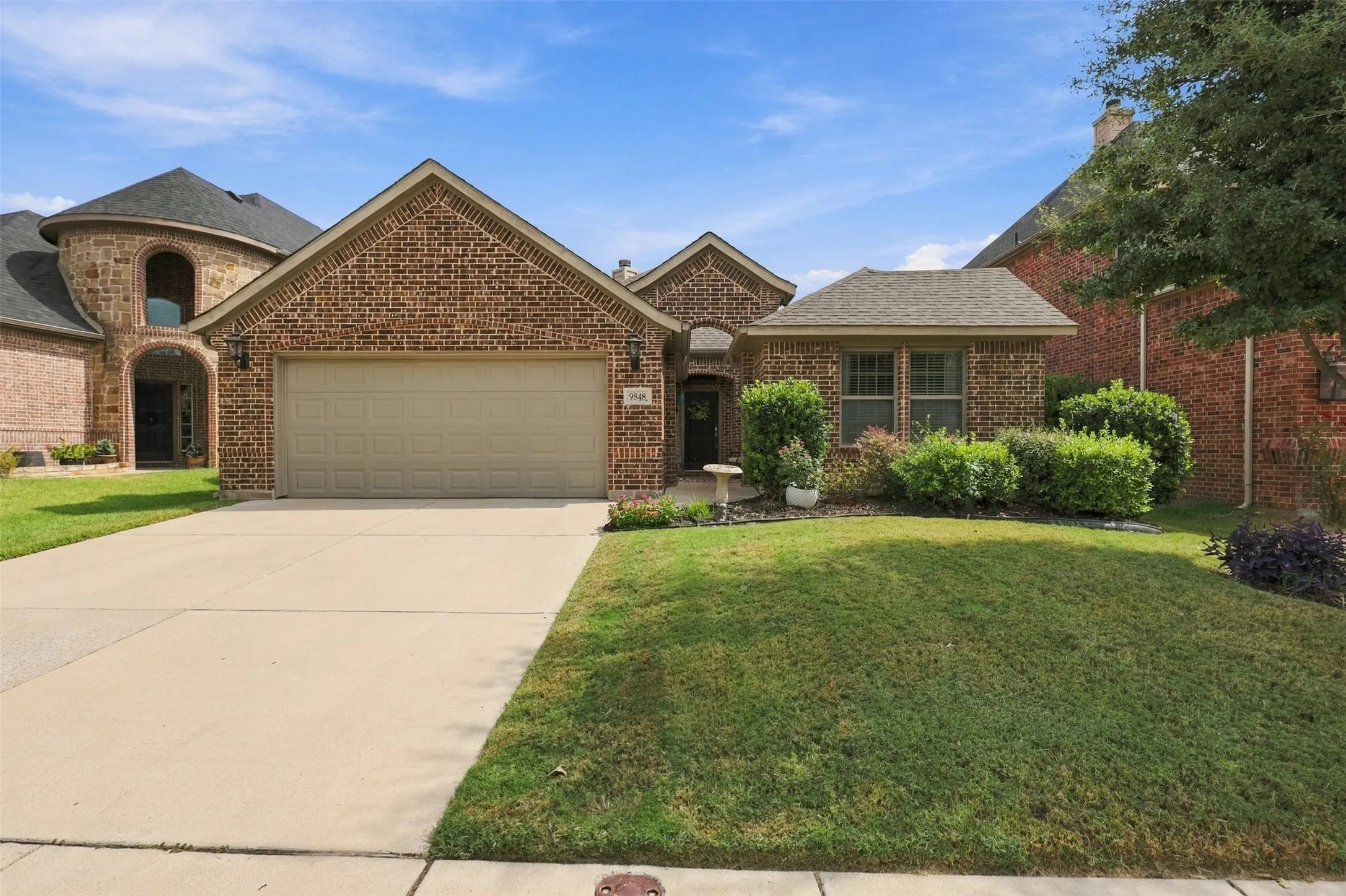 Single Family Residence For Sale in Tarrant County , 9848 Brazoria Trail, Fort Worth, Texas 76126, 3 Bedroom, 2 Bathroom, 2 Garage spaces, 2,150 Sqft, built in 2012, mls#21375327, Real Estate Agent in Fort Worth, Homes For Sale in Tarrant county, Homes For Sale in Fort Worth, Realtor in Fort Worth Texas, Real Estate Brokerage Independent Realty Texas, Luminita Cordes Realtor
