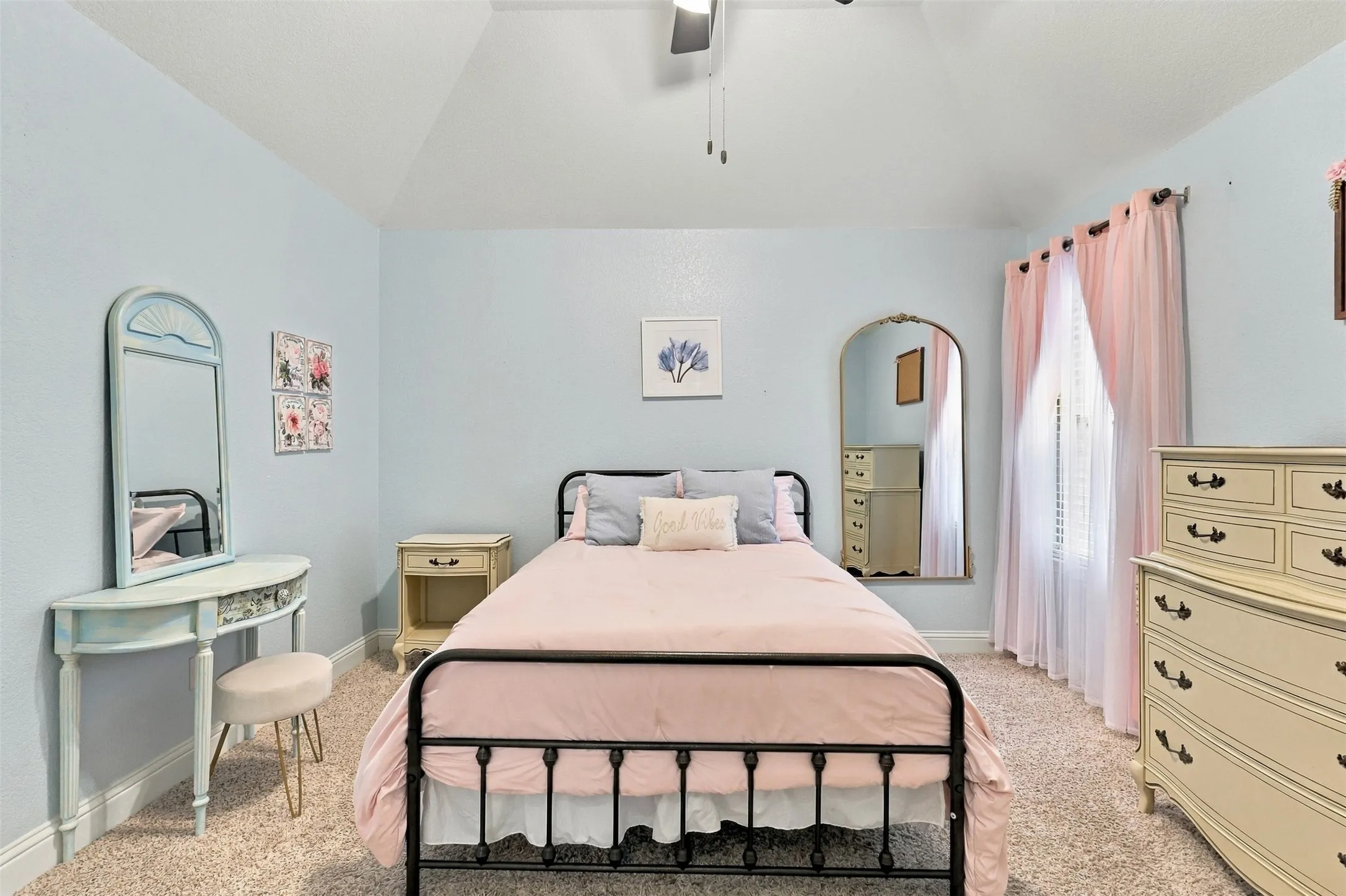 Single Family Residence For Sale in Tarrant County , 9848 Brazoria Trail, Fort Worth, Texas 76126, 3 Bedroom, 2 Bathroom, 2 Garage spaces, 2,150 Sqft, built in 2012, mls#21375327, Real Estate Agent in Fort Worth, Homes For Sale in Tarrant county, Homes For Sale in Fort Worth, Realtor in Fort Worth Texas, Real Estate Brokerage Independent Realty Texas, Luminita Cordes Realtor