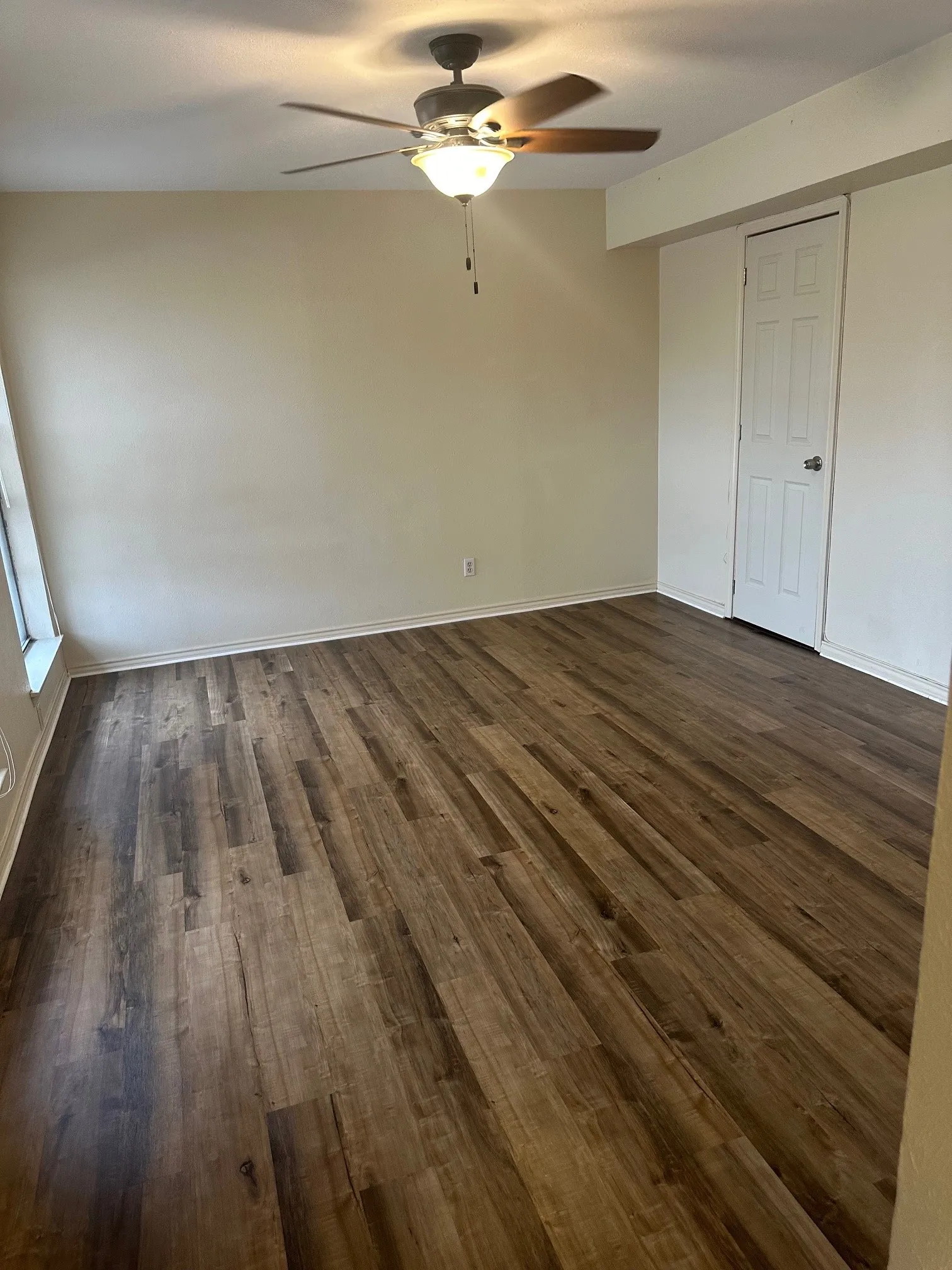 Condominium For Rent in Dallas County , 6050 Birchbrook Drive 242, Dallas, Texas 75206, 2 Bedroom, 2 Bathroom, Garage spaces, 1,136 Sqft, built in 1970, mls#21358033, Real Estate Agent in Dallas, Homes For Rent in Dallas county, Homes For Rent in Dallas, Realtor in Dallas Texas, Real Estate Brokerage Independent Realty Texas, Luminita Cordes Realtor