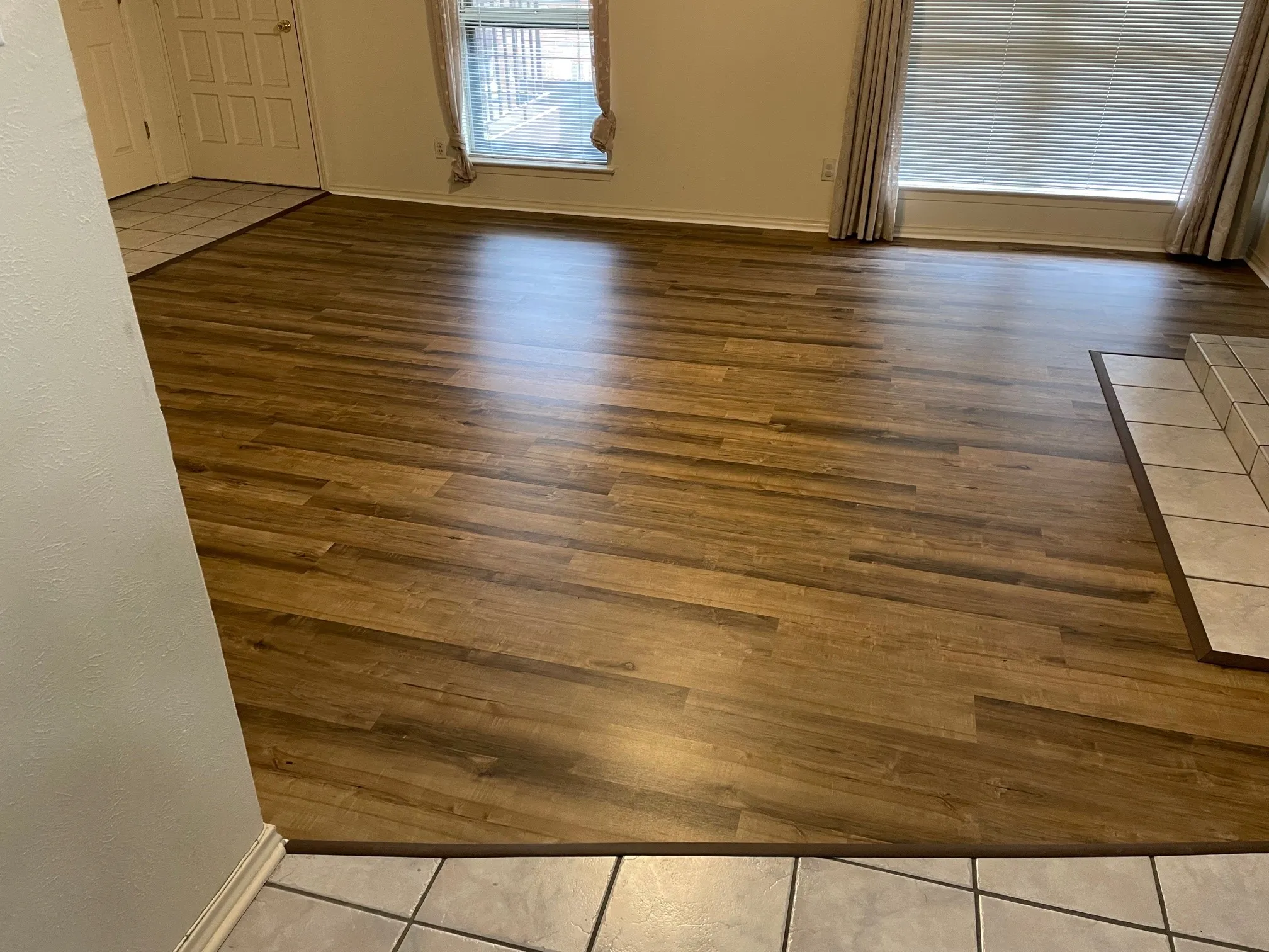 Condominium For Rent in Dallas County , 6050 Birchbrook Drive 242, Dallas, Texas 75206, 2 Bedroom, 2 Bathroom, Garage spaces, 1,136 Sqft, built in 1970, mls#21358033, Real Estate Agent in Dallas, Homes For Rent in Dallas county, Homes For Rent in Dallas, Realtor in Dallas Texas, Real Estate Brokerage Independent Realty Texas, Luminita Cordes Realtor