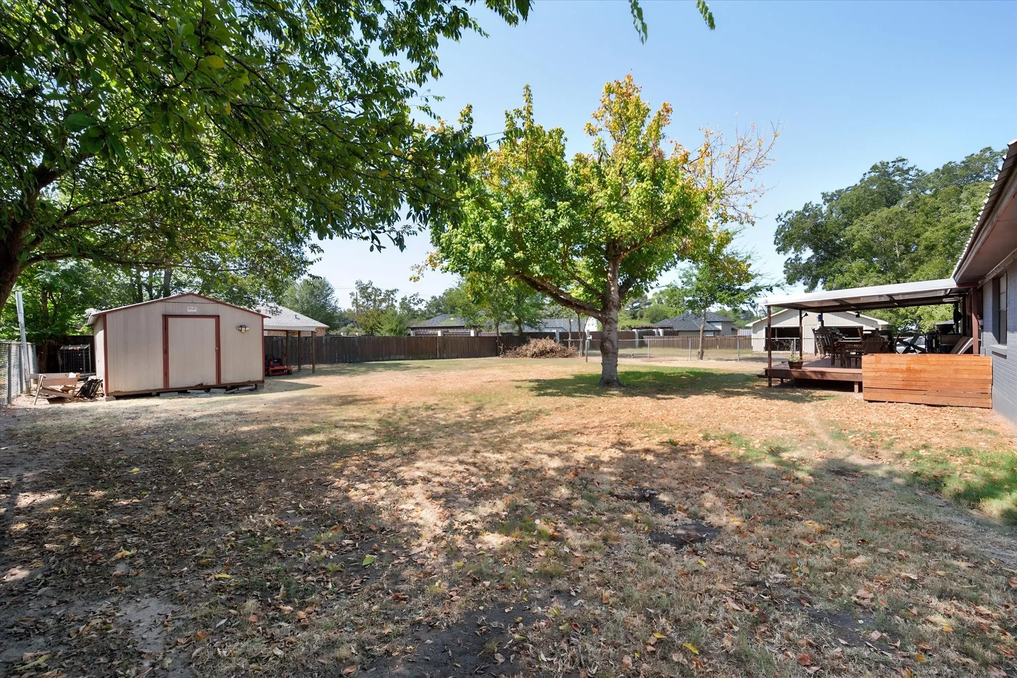 Single Family Residence For Sale in Freestone County , 427 E Bradley Street, Fairfield, Texas 75840, 2 Bedroom, 2 Bathroom, 2 Garage spaces, 1,476 Sqft, built in 1960, mls#21371525, Real Estate Agent in Fairfield, Homes For Sale in Freestone county, Homes For Sale in Fairfield, Realtor in Fairfield Texas, Real Estate Brokerage Independent Realty Texas, Luminita Cordes Realtor