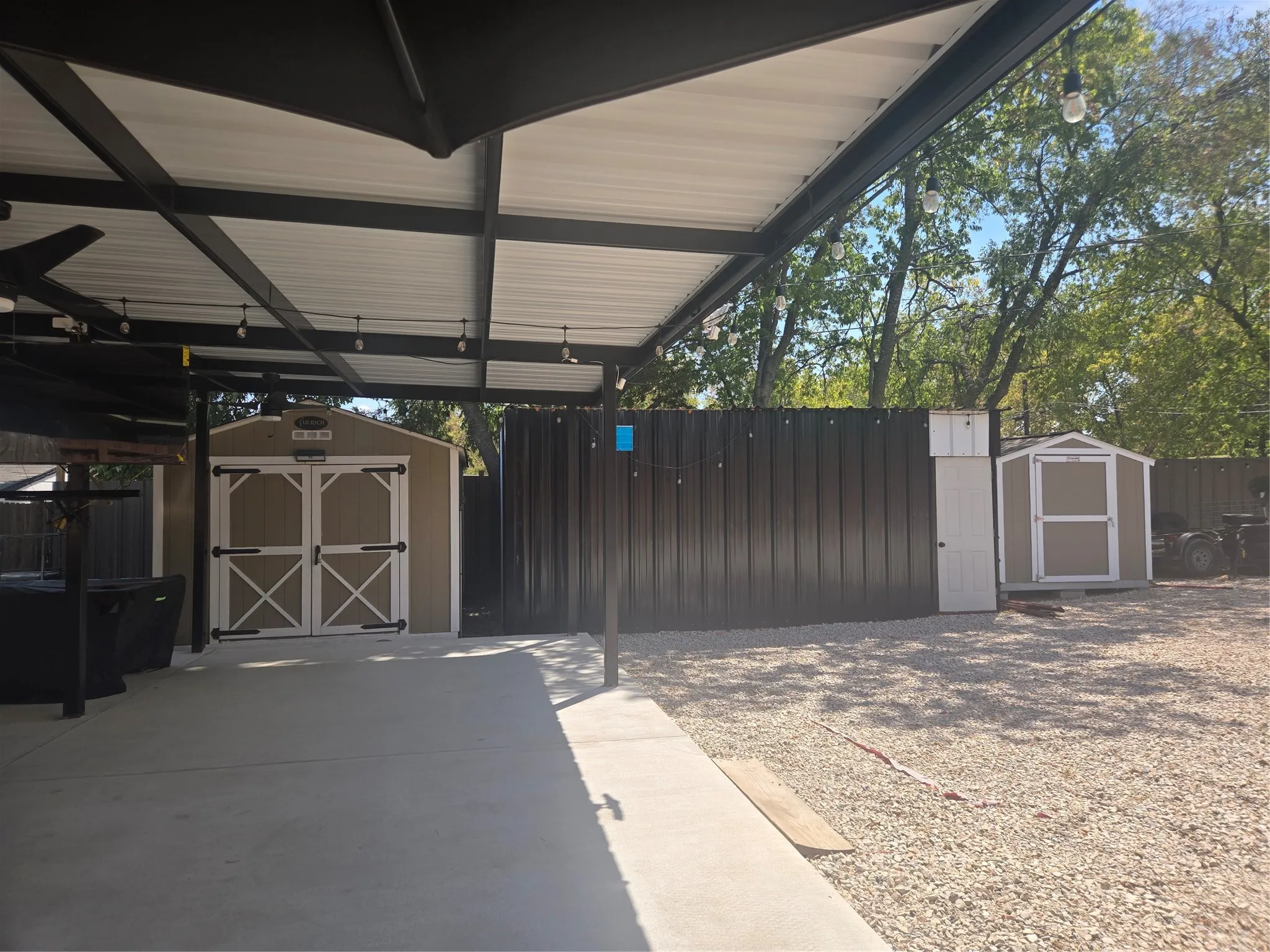 Single Family Residence For Sale in Dallas County , 3211 Ramsey Avenue, Dallas, Texas 75216, 3 Bedroom, 2 Bathroom, 4 Garage spaces, 1,208 Sqft, built in 1947, mls#21372910, Real Estate Agent in Dallas, Homes For Sale in Dallas county, Homes For Sale in Dallas, Realtor in Dallas Texas, Real Estate Brokerage Independent Realty Texas, Luminita Cordes Realtor