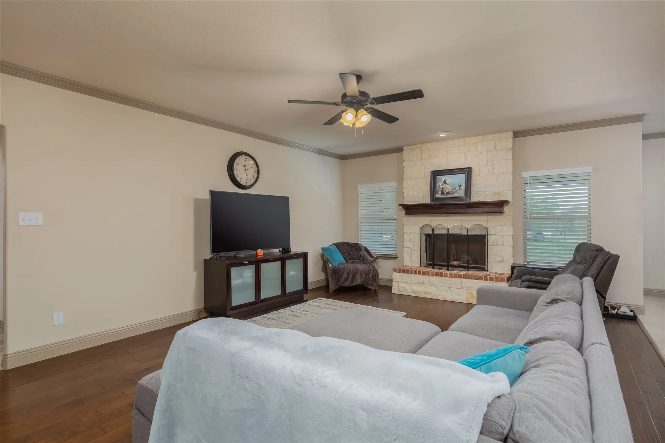 Single Family Residence For Sale in Parker County , 3841 J E Woody Road, Springtown, Texas 76082, 4 Bedroom, 3 Bathroom, 4 Garage spaces, 2,628 Sqft, built in 2019, mls#21377978, Real Estate Agent in Springtown, Homes For Sale in Parker county, Homes For Sale in Springtown, Realtor in Springtown Texas, Real Estate Brokerage Independent Realty Texas, Luminita Cordes Realtor
