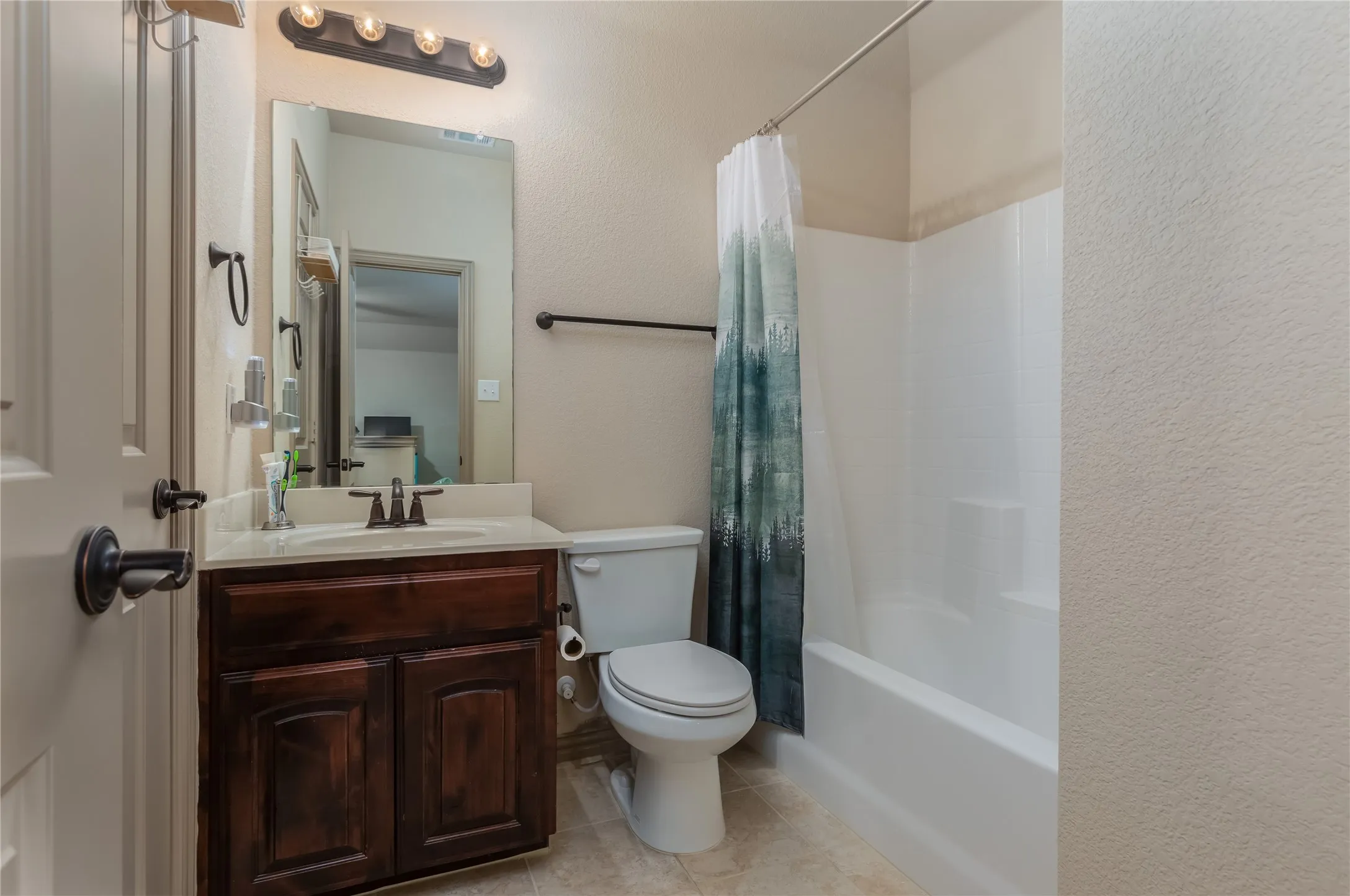 Single Family Residence For Sale in Parker County , 3841 J E Woody Road, Springtown, Texas 76082, 4 Bedroom, 3 Bathroom, 4 Garage spaces, 2,628 Sqft, built in 2019, mls#21377978, Real Estate Agent in Springtown, Homes For Sale in Parker county, Homes For Sale in Springtown, Realtor in Springtown Texas, Real Estate Brokerage Independent Realty Texas, Luminita Cordes Realtor