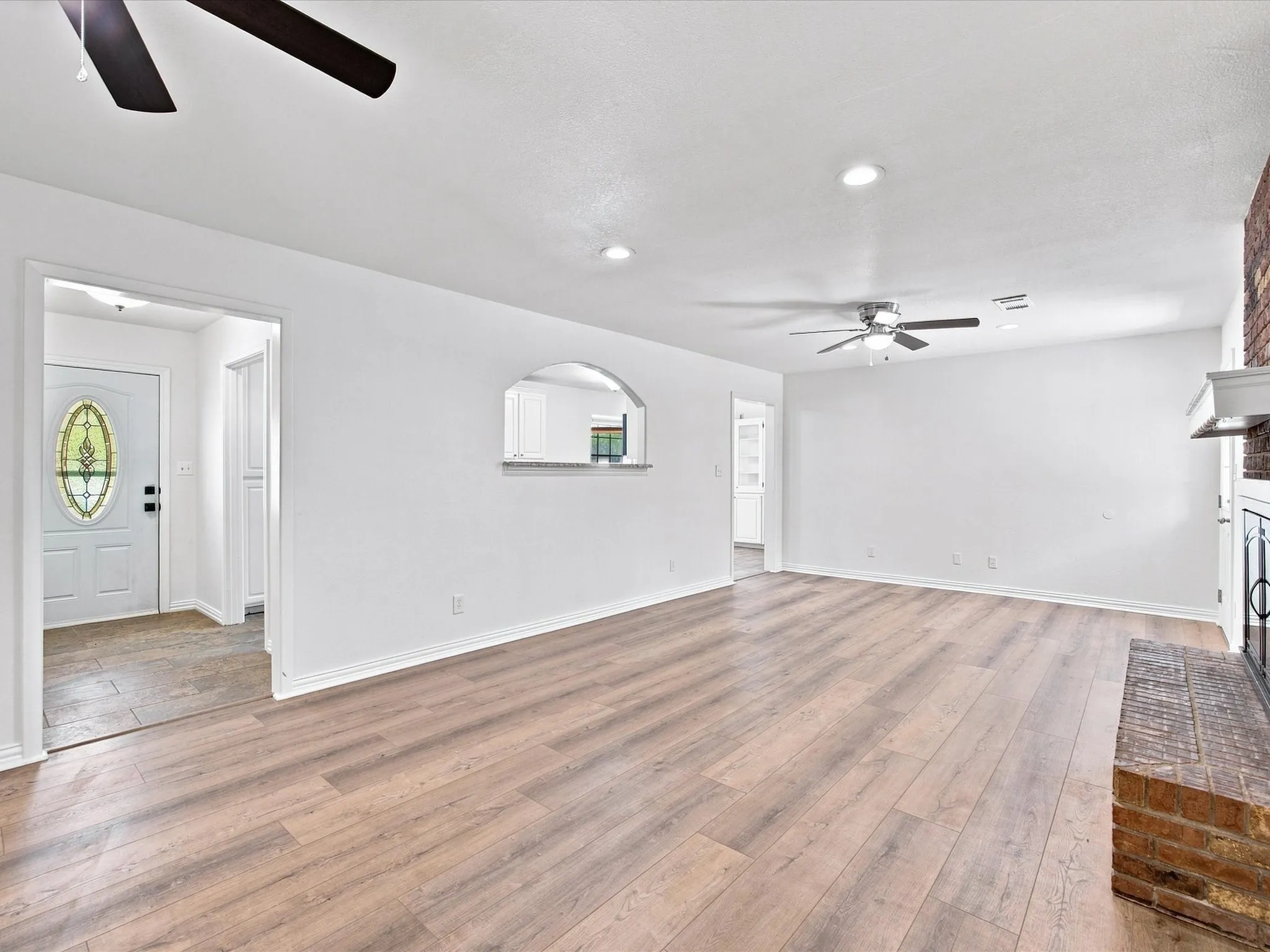 Single Family Residence For Sale in Wise County , 3107 S Lipsey Street, Decatur, Texas 76234, 4 Bedroom, 3 Bathroom, 2 Garage spaces, 2,126 Sqft, built in 1971, mls#21373535, Real Estate Agent in Decatur, Homes For Sale in Wise county, Homes For Sale in Decatur, Realtor in Decatur Texas, Real Estate Brokerage Independent Realty Texas, Luminita Cordes Realtor