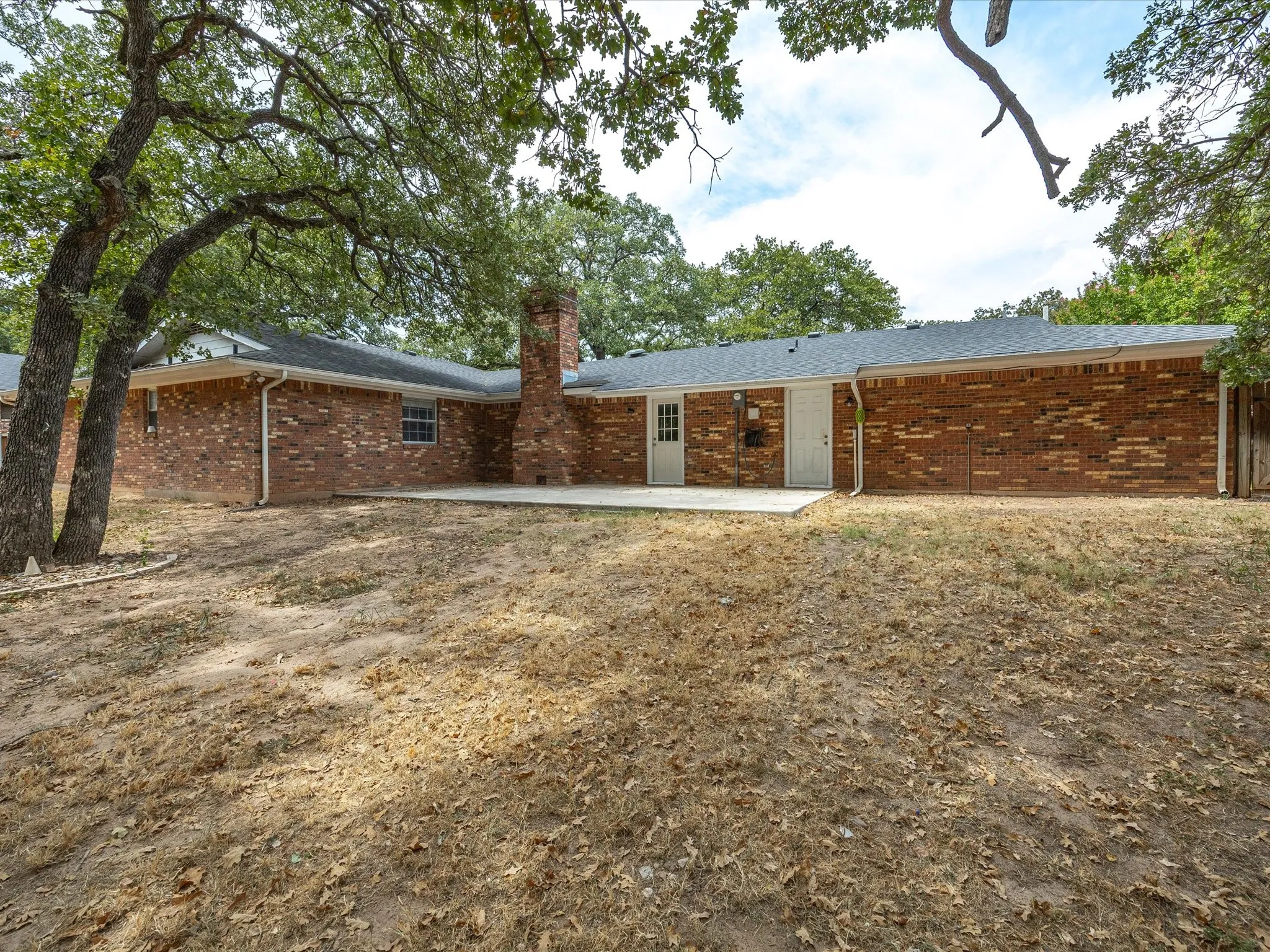 Single Family Residence For Sale in Wise County , 3107 S Lipsey Street, Decatur, Texas 76234, 4 Bedroom, 3 Bathroom, 2 Garage spaces, 2,126 Sqft, built in 1971, mls#21373535, Real Estate Agent in Decatur, Homes For Sale in Wise county, Homes For Sale in Decatur, Realtor in Decatur Texas, Real Estate Brokerage Independent Realty Texas, Luminita Cordes Realtor