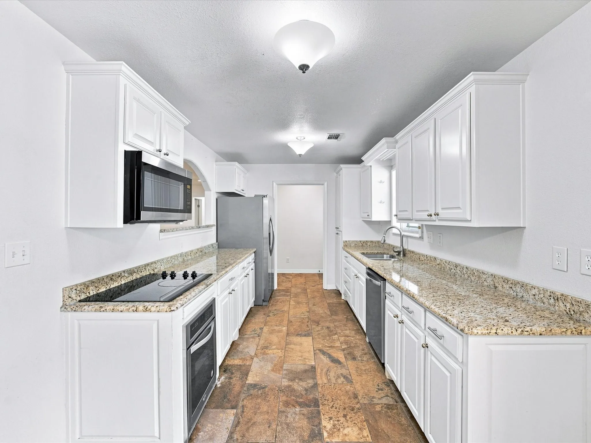 Single Family Residence For Sale in Wise County , 3107 S Lipsey Street, Decatur, Texas 76234, 4 Bedroom, 3 Bathroom, 2 Garage spaces, 2,126 Sqft, built in 1971, mls#21373535, Real Estate Agent in Decatur, Homes For Sale in Wise county, Homes For Sale in Decatur, Realtor in Decatur Texas, Real Estate Brokerage Independent Realty Texas, Luminita Cordes Realtor