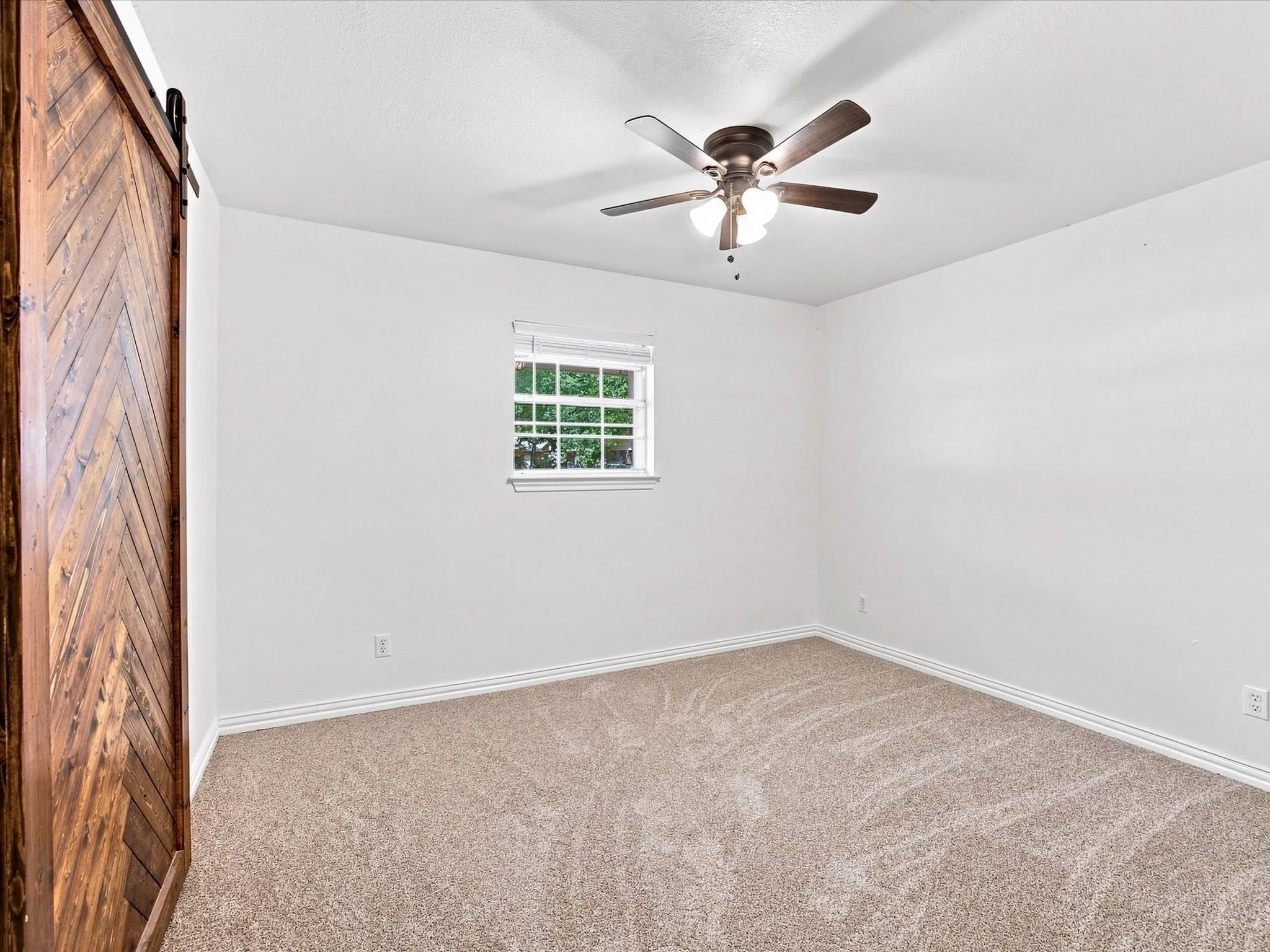 1st bedroom
