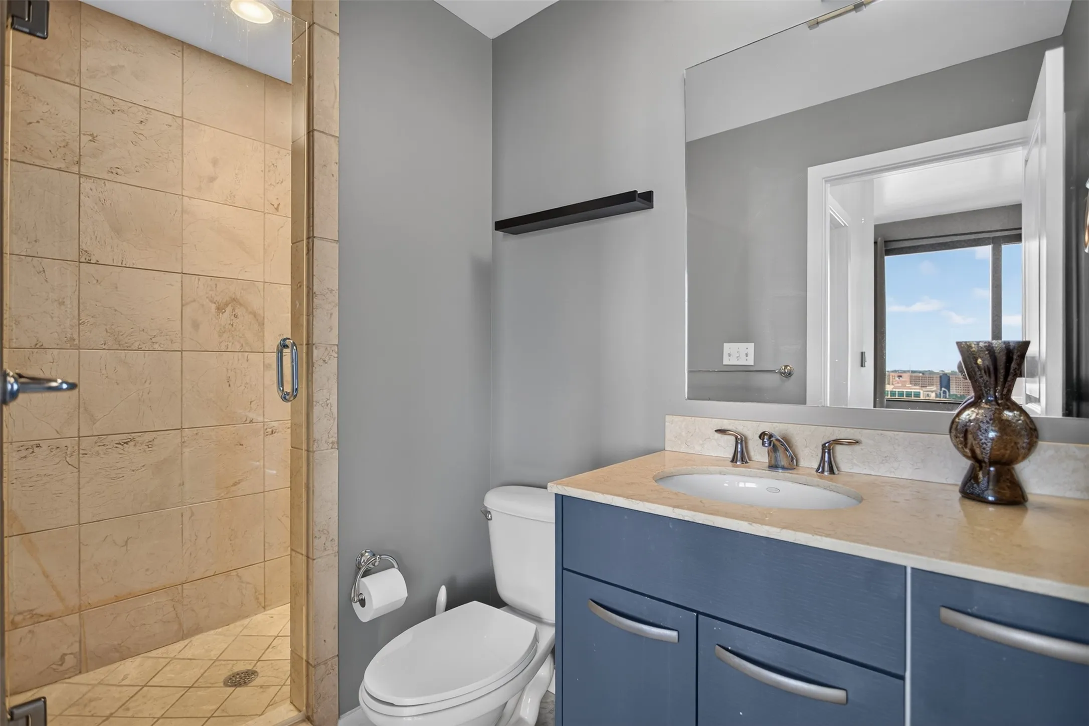 Condominium For Rent in Dallas County , 1200 Main Street 1506, Dallas, Texas 75202, 2 Bedroom, 2 Bathroom, 2 Garage spaces, 1,379 Sqft, built in 1974, mls#21376815, Real Estate Agent in Dallas, Homes For Rent in Dallas county, Homes For Rent in Dallas, Realtor in Dallas Texas, Real Estate Brokerage Independent Realty Texas, Luminita Cordes Realtor