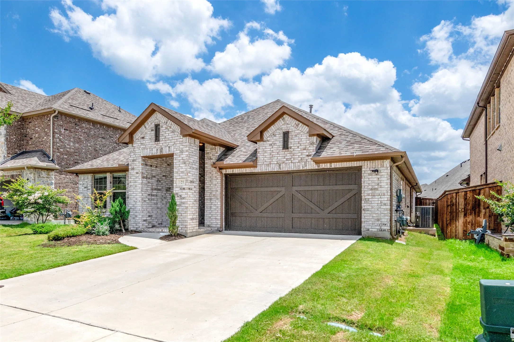 Single Family Residence For Rent in Collin County , 528 Cattle Chute Court, Celina, Texas 75009, 4 Bedroom, 2 Bathroom, 2 Garage spaces, 2,174 Sqft, built in 2022, mls#21378455, Real Estate Agent in Celina, Homes For Rent in Collin county, Homes For Rent in Celina, Realtor in Celina Texas, Real Estate Brokerage Independent Realty Texas, Luminita Cordes Realtor