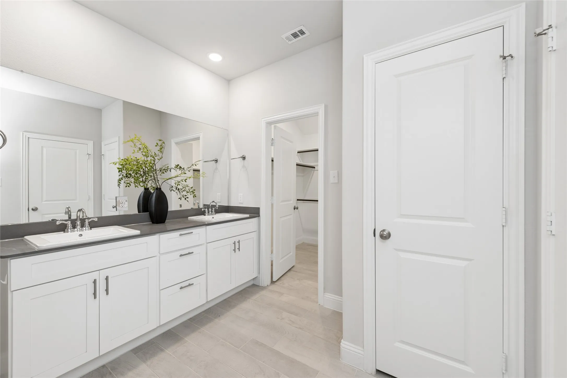 Single Family Residence For Rent in Collin County , 528 Cattle Chute Court, Celina, Texas 75009, 4 Bedroom, 2 Bathroom, 2 Garage spaces, 2,174 Sqft, built in 2022, mls#21378455, Real Estate Agent in Celina, Homes For Rent in Collin county, Homes For Rent in Celina, Realtor in Celina Texas, Real Estate Brokerage Independent Realty Texas, Luminita Cordes Realtor