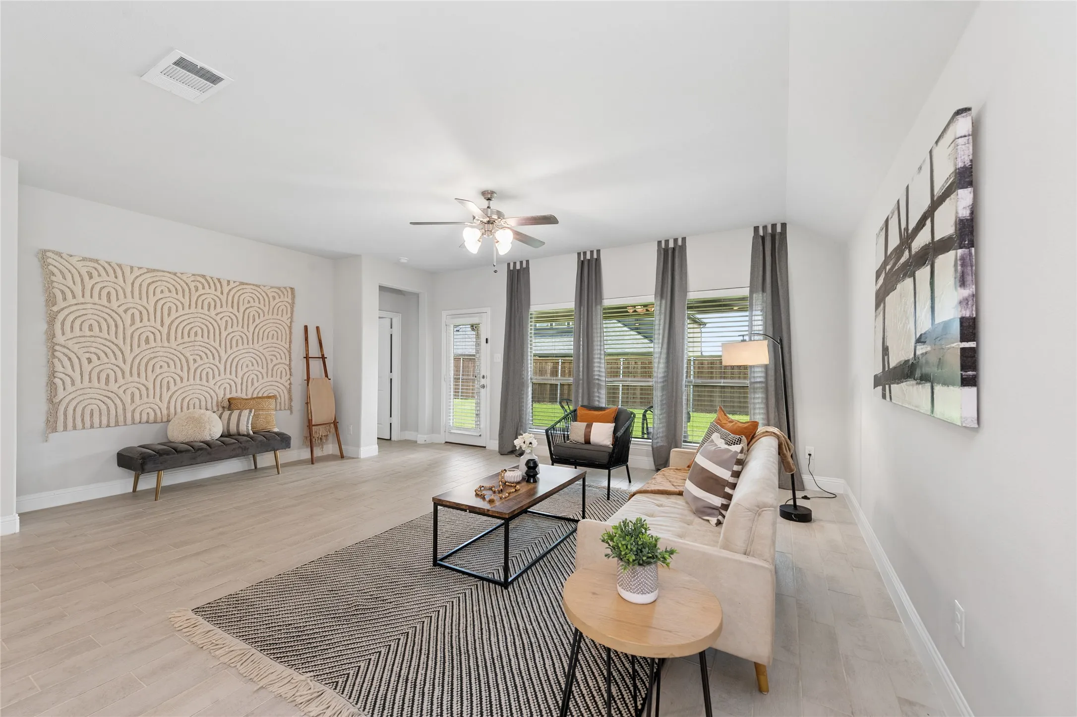 Single Family Residence For Rent in Collin County , 528 Cattle Chute Court, Celina, Texas 75009, 4 Bedroom, 2 Bathroom, 2 Garage spaces, 2,174 Sqft, built in 2022, mls#21378455, Real Estate Agent in Celina, Homes For Rent in Collin county, Homes For Rent in Celina, Realtor in Celina Texas, Real Estate Brokerage Independent Realty Texas, Luminita Cordes Realtor