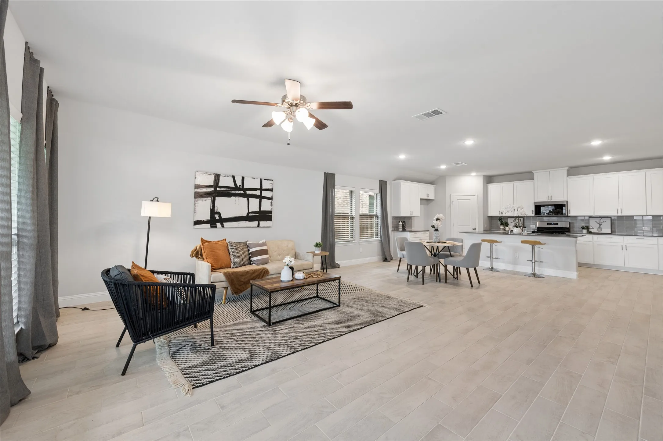 Single Family Residence For Rent in Collin County , 528 Cattle Chute Court, Celina, Texas 75009, 4 Bedroom, 2 Bathroom, 2 Garage spaces, 2,174 Sqft, built in 2022, mls#21378455, Real Estate Agent in Celina, Homes For Rent in Collin county, Homes For Rent in Celina, Realtor in Celina Texas, Real Estate Brokerage Independent Realty Texas, Luminita Cordes Realtor