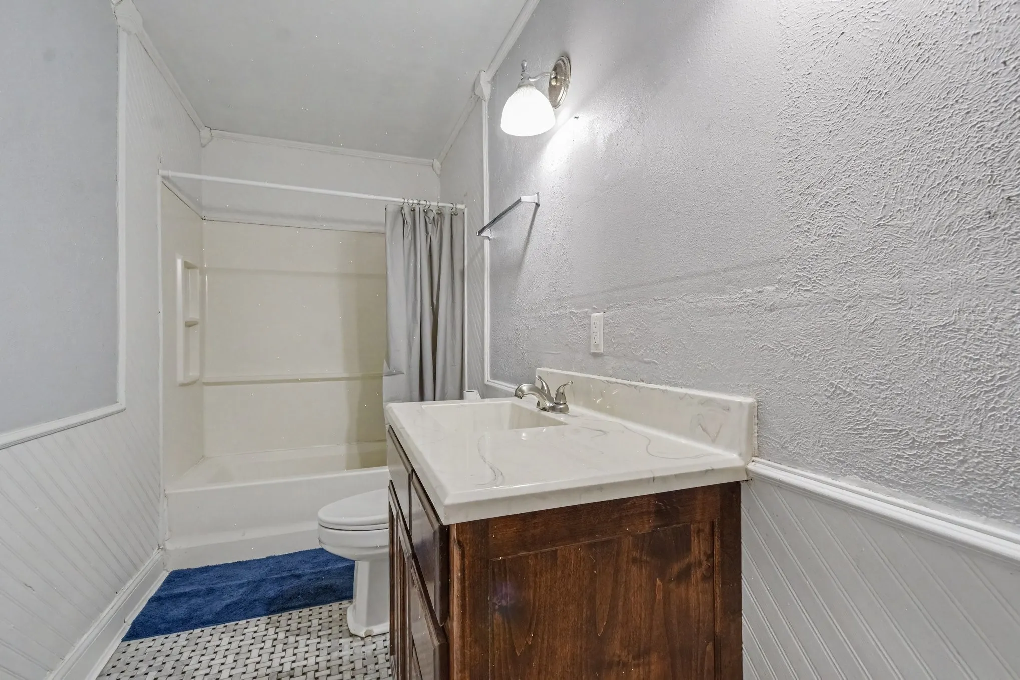 Single Family Residence For Sale in Grayson County , 145 N Imperial Drive, Denison, Texas 75020, 3 Bedroom, 2 Bathroom, Garage spaces, 1,651 Sqft, built in 1962, mls#21378446, Real Estate Agent in Denison, Homes For Sale in Grayson county, Homes For Sale in Denison, Realtor in Denison Texas, Real Estate Brokerage Independent Realty Texas, Luminita Cordes Realtor