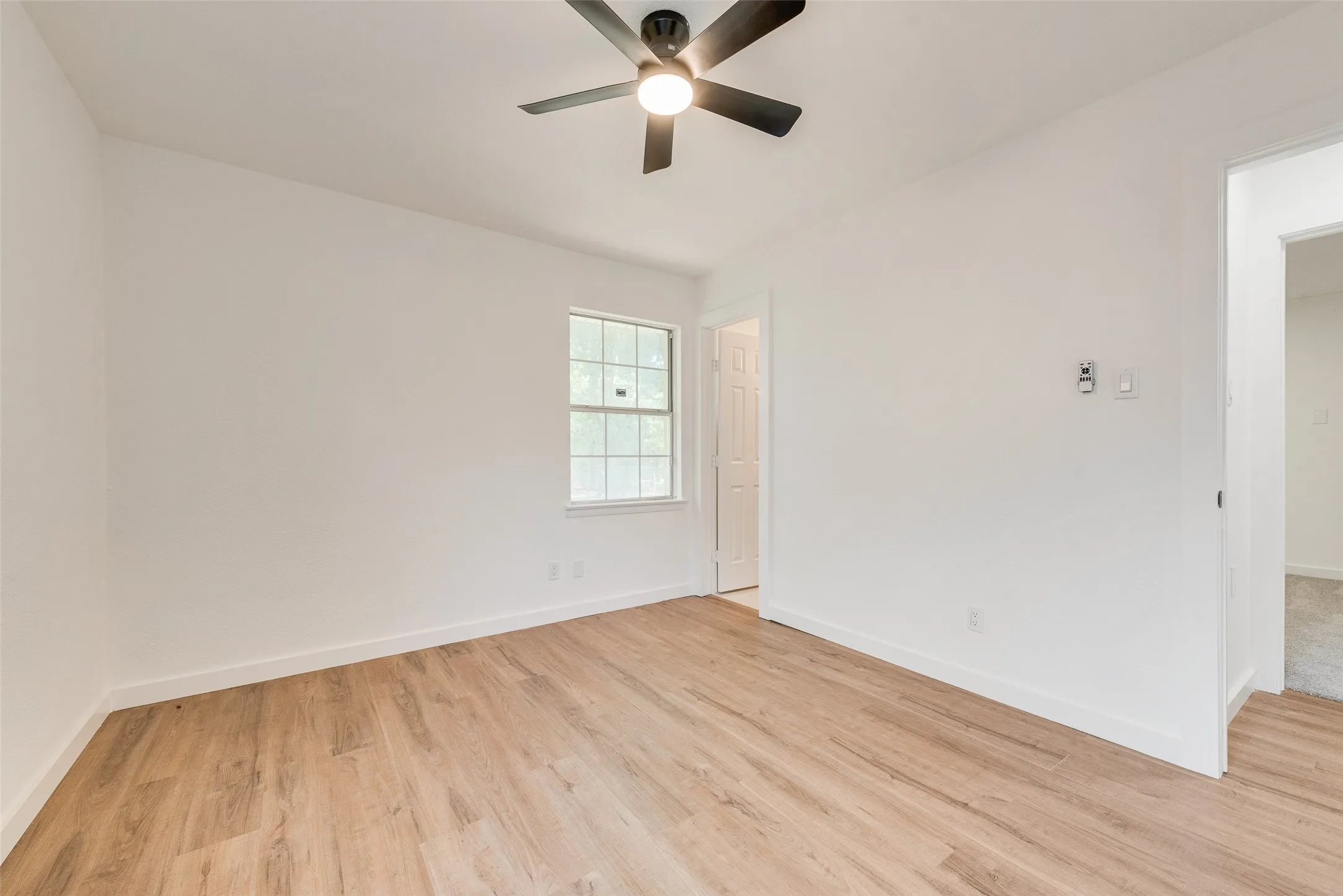 Single Family Residence For Sale in Dallas County , 934 Fairwood Drive, Dallas, Texas 75232, 3 Bedroom, 2 Bathroom, 2 Garage spaces, 1,414 Sqft, built in 1957, mls#21377034, Real Estate Agent in Dallas, Homes For Sale in Dallas county, Homes For Sale in Dallas, Realtor in Dallas Texas, Real Estate Brokerage Independent Realty Texas, Luminita Cordes Realtor