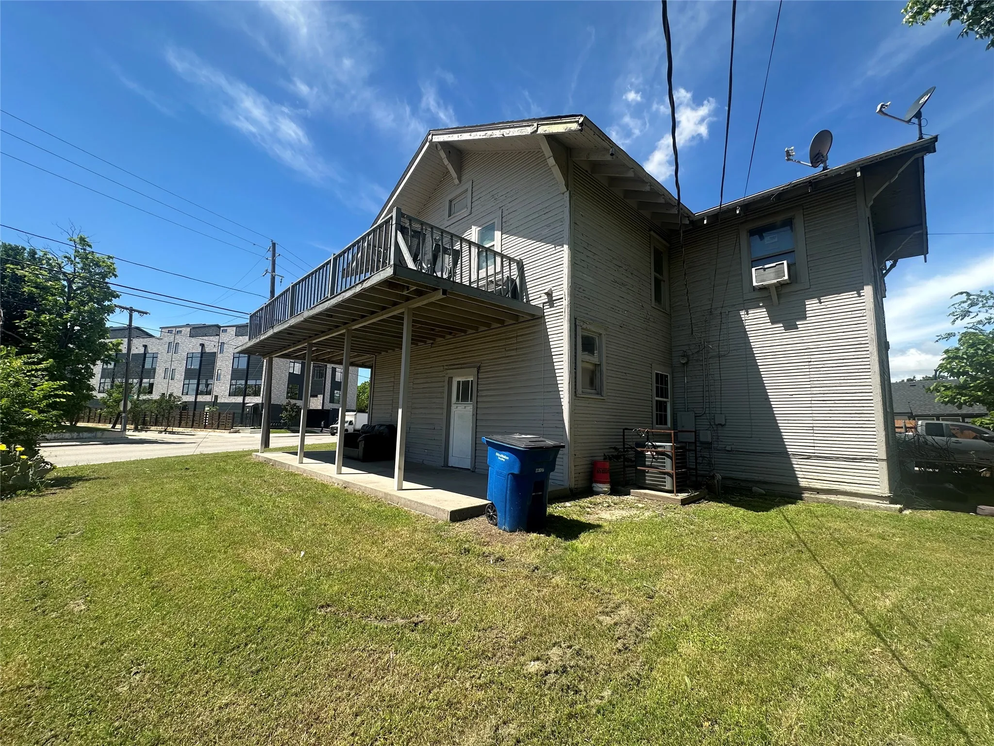 Apartment For Rent in Dallas County , 431 E 8th Street C, Dallas, Texas 75203, 1 Bedroom, 1 Bathroom, Garage spaces, 500 Sqft, built in 1914, mls#21356750, Real Estate Agent in Dallas, Homes For Rent in Dallas county, Homes For Rent in Dallas, Realtor in Dallas Texas, Real Estate Brokerage Independent Realty Texas, Luminita Cordes Realtor