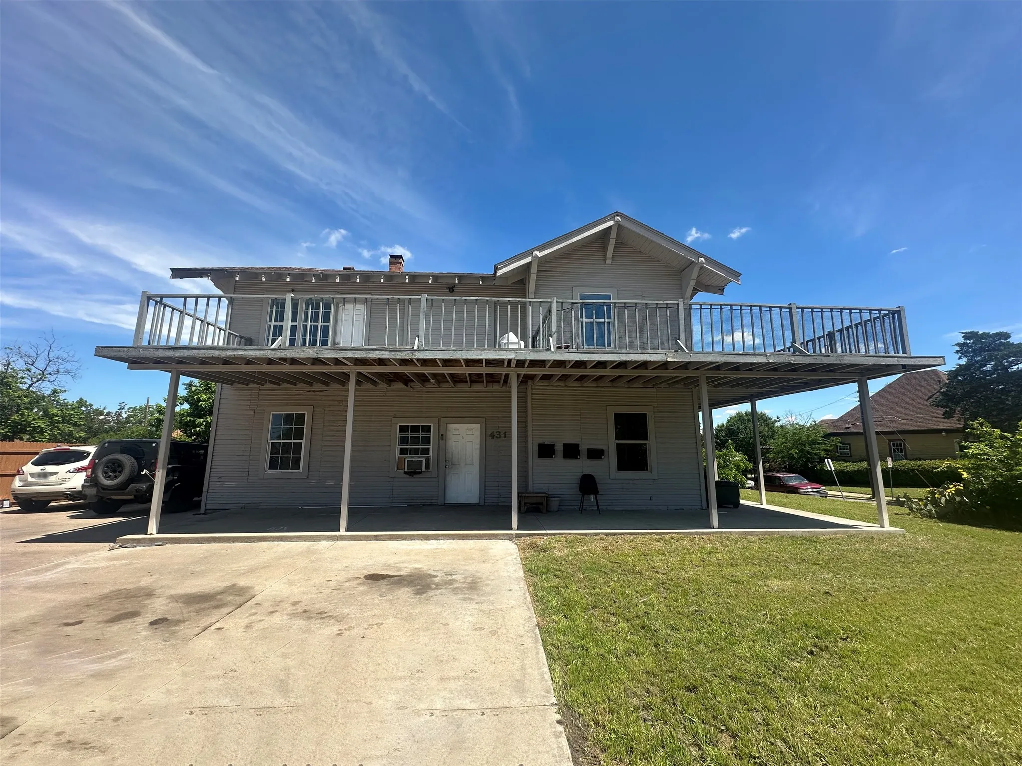 Apartment For Rent in Dallas County , 431 E 8th Street C, Dallas, Texas 75203, 1 Bedroom, 1 Bathroom, Garage spaces, 500 Sqft, built in 1914, mls#21356750, Real Estate Agent in Dallas, Homes For Rent in Dallas county, Homes For Rent in Dallas, Realtor in Dallas Texas, Real Estate Brokerage Independent Realty Texas, Luminita Cordes Realtor
