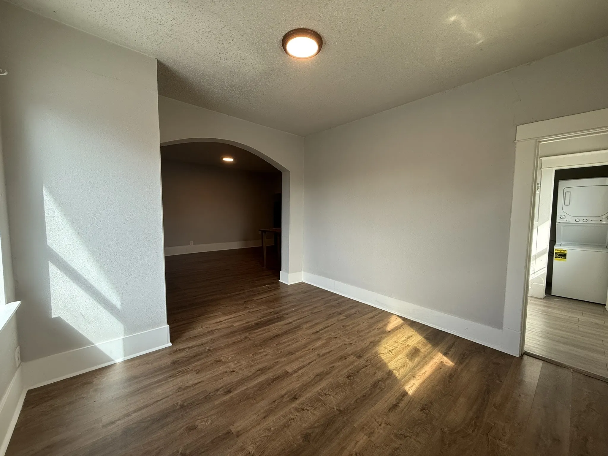 Apartment For Rent in Dallas County , 431 E 8th Street C, Dallas, Texas 75203, 1 Bedroom, 1 Bathroom, Garage spaces, 500 Sqft, built in 1914, mls#21356750, Real Estate Agent in Dallas, Homes For Rent in Dallas county, Homes For Rent in Dallas, Realtor in Dallas Texas, Real Estate Brokerage Independent Realty Texas, Luminita Cordes Realtor