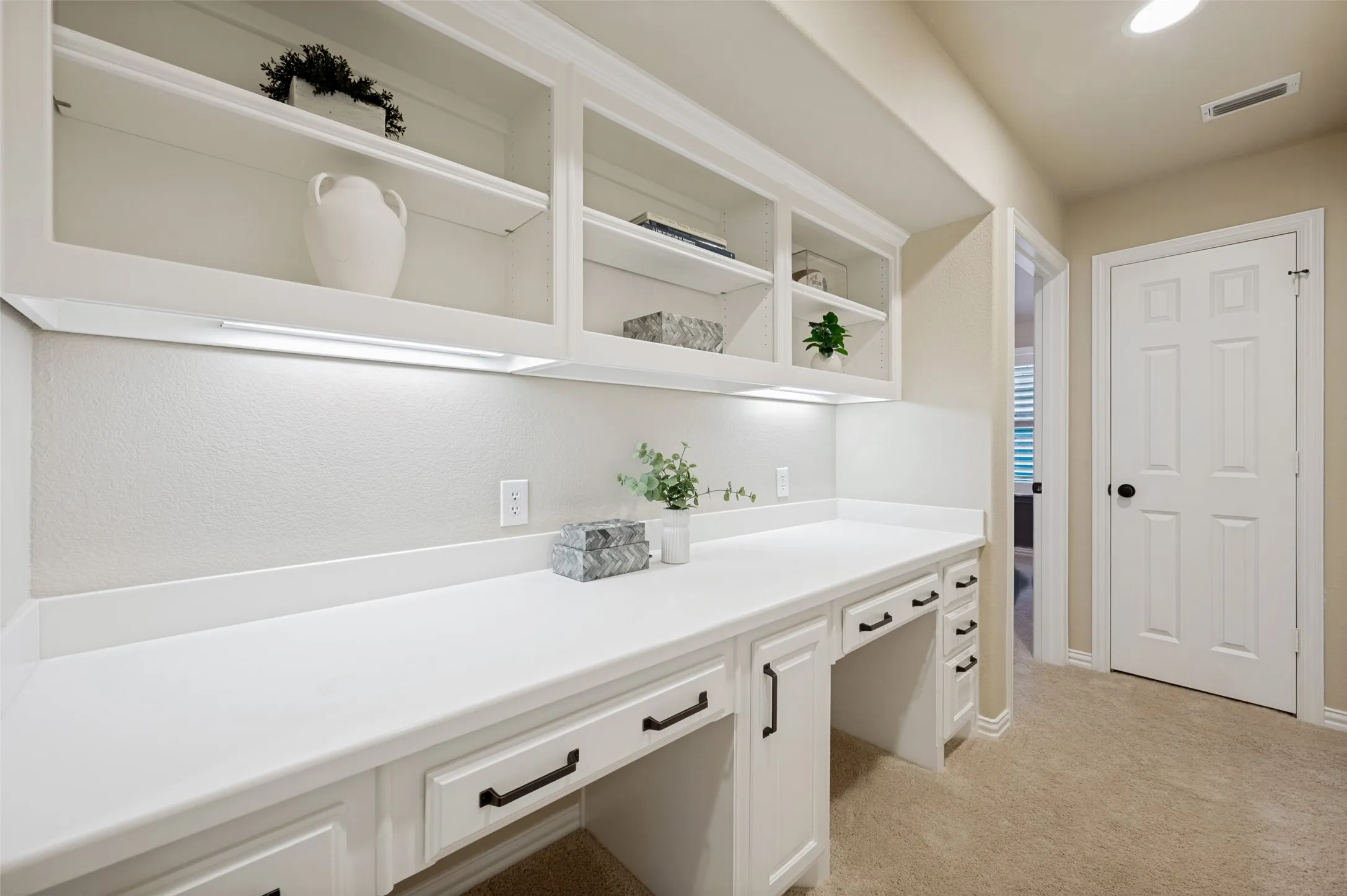 Single Family Residence For Sale in Collin County , 5804 River Highlands Drive, Mc Kinney, Texas 75070, 5 Bedroom, 4 Bathroom, 2 Garage spaces, 3,710 Sqft, built in 2013, mls#21376457, Real Estate Agent in Mc Kinney, Homes For Sale in Collin county, Homes For Sale in Mc Kinney, Realtor in Mc Kinney Texas, Real Estate Brokerage Independent Realty Texas, Luminita Cordes Realtor