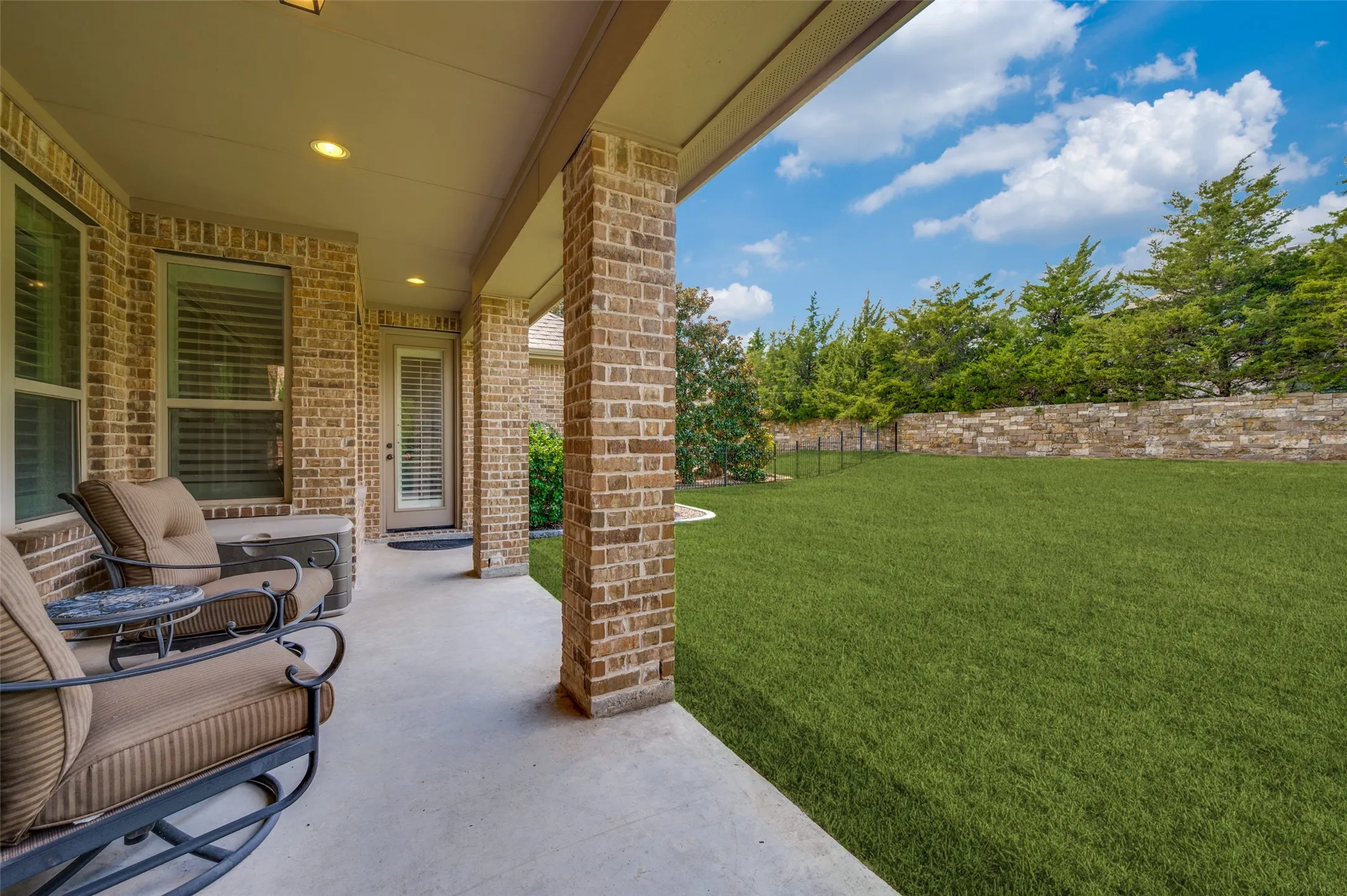 Single Family Residence For Sale in Collin County , 5804 River Highlands Drive, Mc Kinney, Texas 75070, 5 Bedroom, 4 Bathroom, 2 Garage spaces, 3,710 Sqft, built in 2013, mls#21376457, Real Estate Agent in Mc Kinney, Homes For Sale in Collin county, Homes For Sale in Mc Kinney, Realtor in Mc Kinney Texas, Real Estate Brokerage Independent Realty Texas, Luminita Cordes Realtor