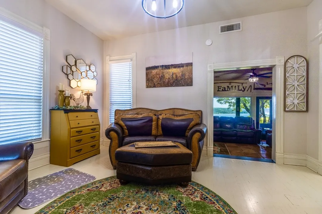 Single Family Residence For Sale in Palo Pinto County , 212 Quiten Lane, Possum Kingdom Lake, Texas 76450, 4 Bedroom, 3 Bathroom, 2 Garage spaces, 2,460 Sqft, built in 1912, mls#21376412, Real Estate Agent in Possum Kingdom Lake, Homes For Sale in Palo Pinto county, Homes For Sale in Possum Kingdom Lake, Realtor in Possum Kingdom Lake Texas, Real Estate Brokerage Independent Realty Texas, Luminita Cordes Realtor