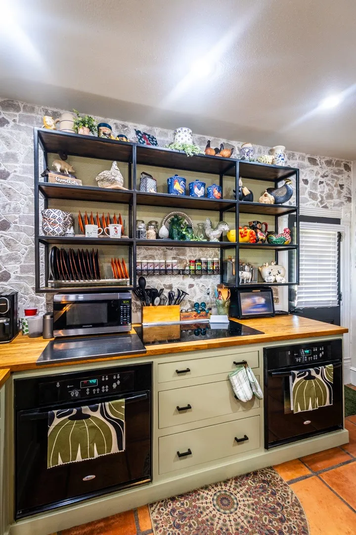 Single Family Residence For Sale in Palo Pinto County , 212 Quiten Lane, Possum Kingdom Lake, Texas 76450, 4 Bedroom, 3 Bathroom, 2 Garage spaces, 2,460 Sqft, built in 1912, mls#21376412, Real Estate Agent in Possum Kingdom Lake, Homes For Sale in Palo Pinto county, Homes For Sale in Possum Kingdom Lake, Realtor in Possum Kingdom Lake Texas, Real Estate Brokerage Independent Realty Texas, Luminita Cordes Realtor