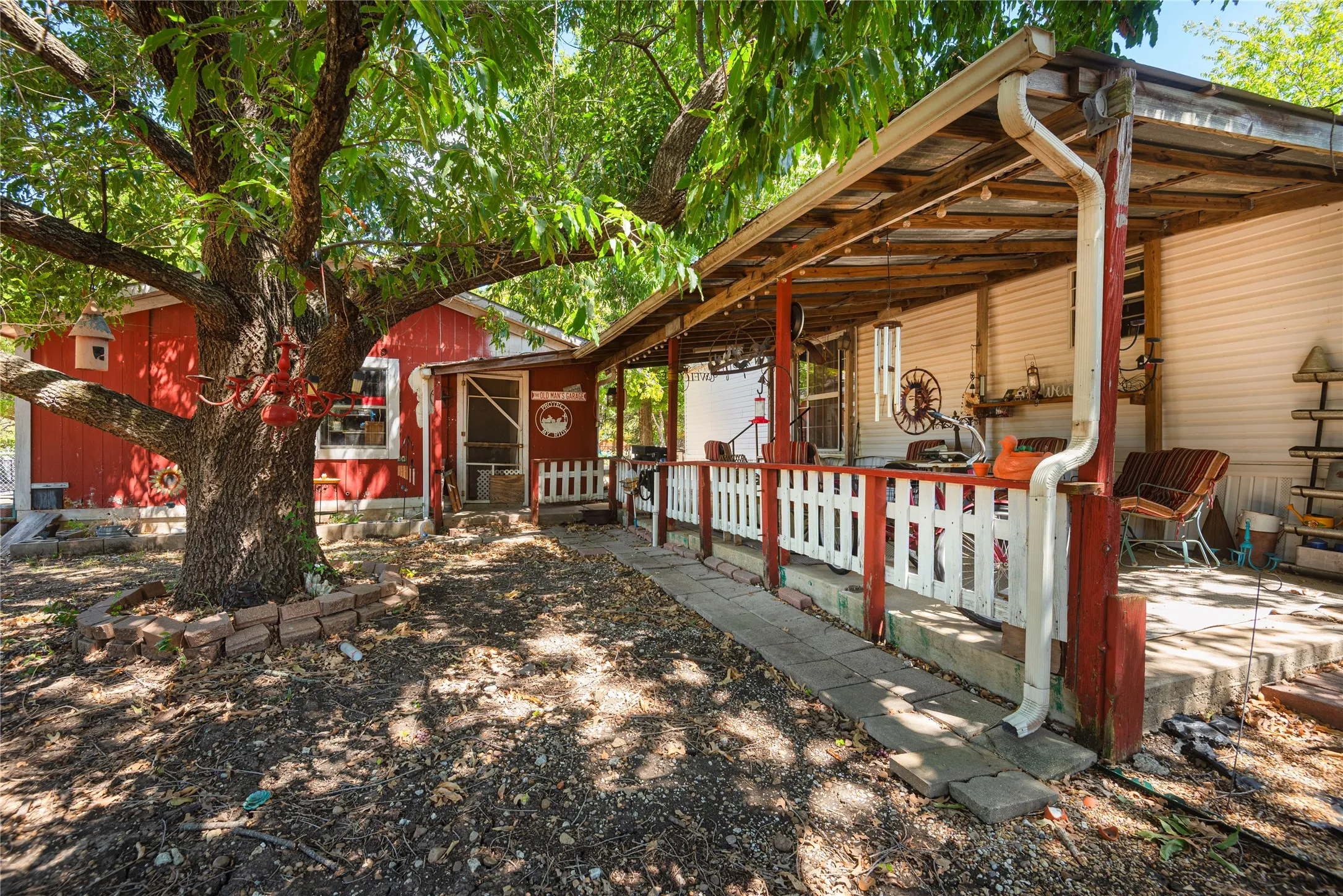 Manufactured Home For Sale in Collin County , 305 Westmoreland Circle, Anna, Texas 75409, 3 Bedroom, 2 Bathroom, 2 Garage spaces, 1,920 Sqft, built in 1999, mls#21378071, Real Estate Agent in Anna, Homes For Sale in Collin county, Homes For Sale in Anna, Realtor in Anna Texas, Real Estate Brokerage Independent Realty Texas, Luminita Cordes Realtor