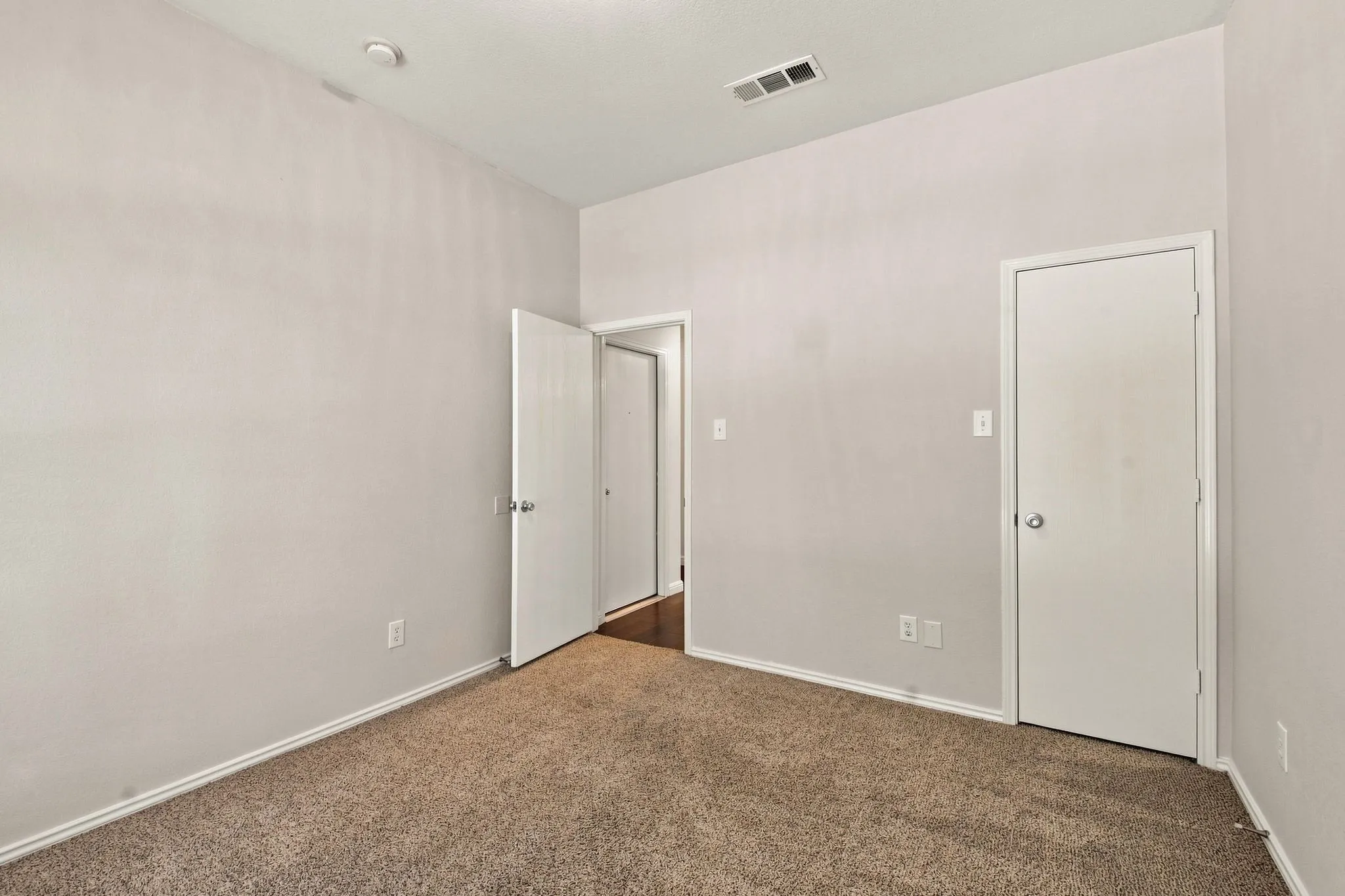 Single Family Residence For Rent in Collin County , 3513 Truman Street, Mc Kinney, Texas 75071, 3 Bedroom, 2 Bathroom, 2 Garage spaces, 1,606 Sqft, built in 2004, mls#21376043, Real Estate Agent in Mc Kinney, Homes For Rent in Collin county, Homes For Rent in Mc Kinney, Realtor in Mc Kinney Texas, Real Estate Brokerage Independent Realty Texas, Luminita Cordes Realtor