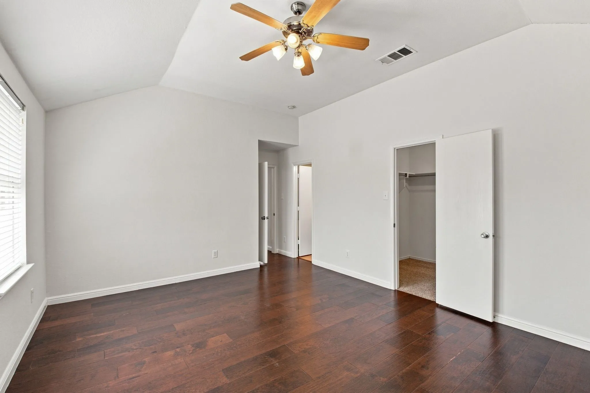 Single Family Residence For Rent in Collin County , 3513 Truman Street, Mc Kinney, Texas 75071, 3 Bedroom, 2 Bathroom, 2 Garage spaces, 1,606 Sqft, built in 2004, mls#21376043, Real Estate Agent in Mc Kinney, Homes For Rent in Collin county, Homes For Rent in Mc Kinney, Realtor in Mc Kinney Texas, Real Estate Brokerage Independent Realty Texas, Luminita Cordes Realtor