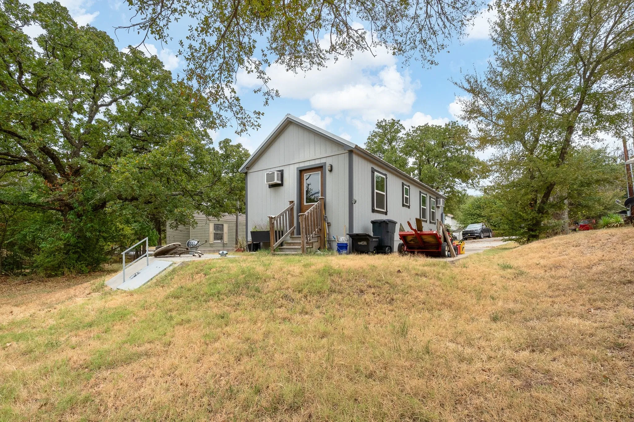 Single Family Residence For Sale in Johnson County , 292 Chambers Drive, Alvarado, Texas 76009, 1 Bedroom, 1 Bathroom, Garage spaces, 532 Sqft, built in 2021, mls#21377962, Real Estate Agent in Alvarado, Homes For Sale in Johnson county, Homes For Sale in Alvarado, Realtor in Alvarado Texas, Real Estate Brokerage Independent Realty Texas, Luminita Cordes Realtor