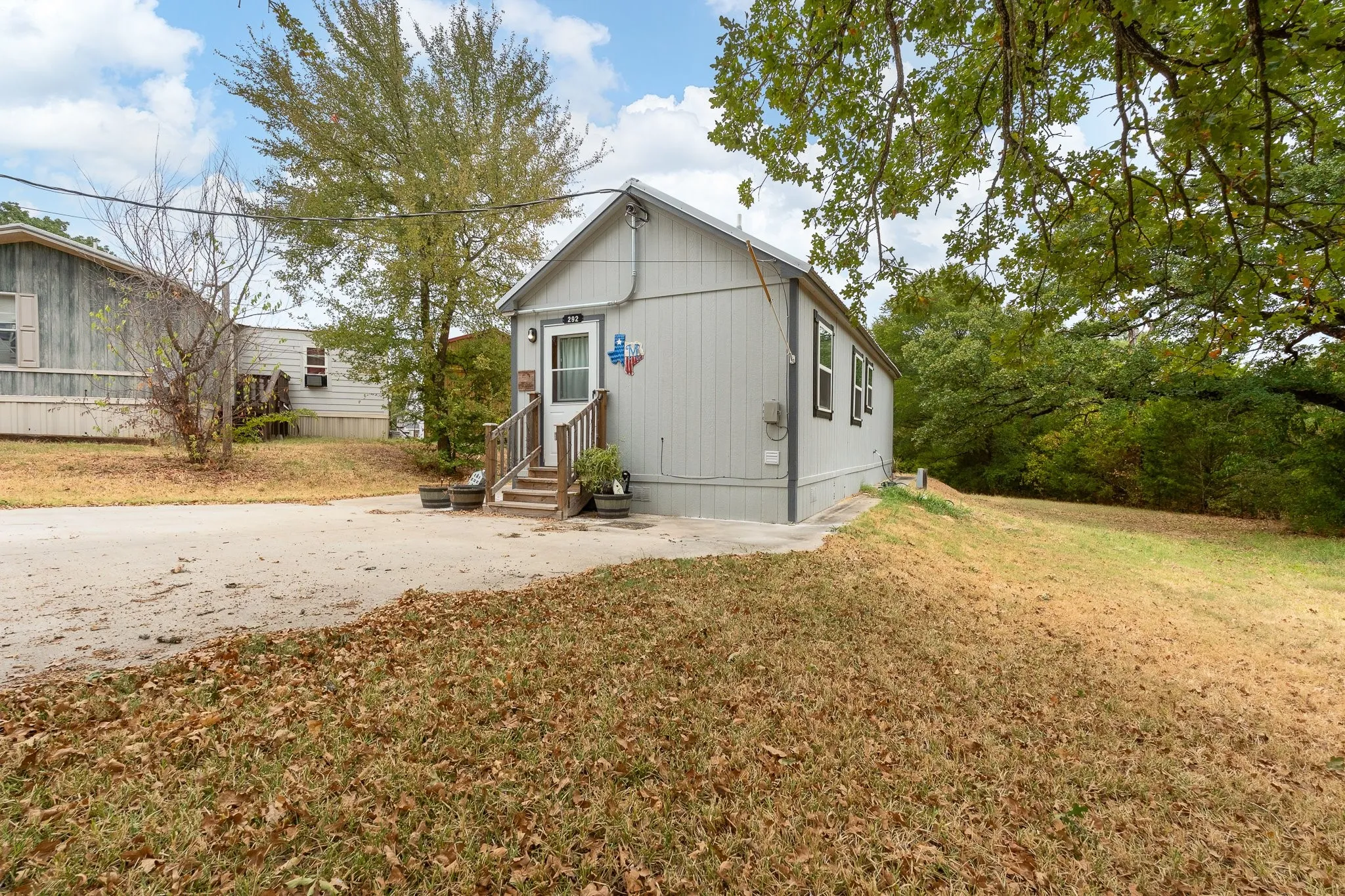 Single Family Residence For Sale in Johnson County , 292 Chambers Drive, Alvarado, Texas 76009, 1 Bedroom, 1 Bathroom, Garage spaces, 532 Sqft, built in 2021, mls#21377962, Real Estate Agent in Alvarado, Homes For Sale in Johnson county, Homes For Sale in Alvarado, Realtor in Alvarado Texas, Real Estate Brokerage Independent Realty Texas, Luminita Cordes Realtor