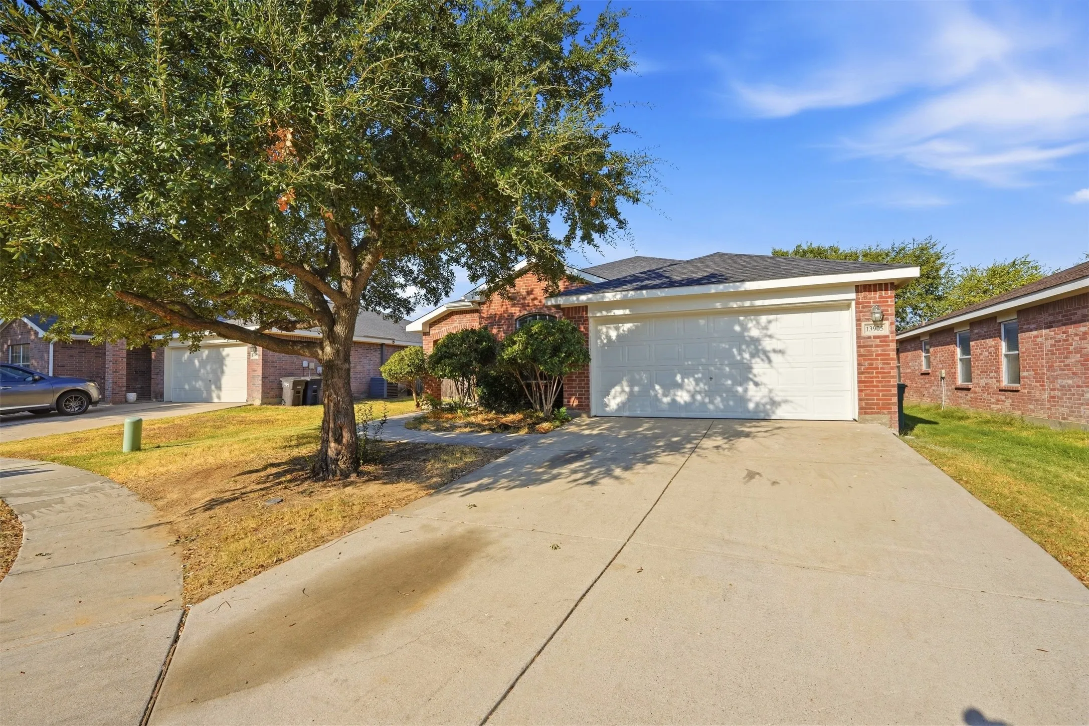 Single Family Residence For Sale in Tarrant County , 13905 Walnut Canyon Court, Fort Worth, Texas 76262, 3 Bedroom, 2 Bathroom, 2 Garage spaces, 1,546 Sqft, built in 2006, mls#21378419, Real Estate Agent in Fort Worth, Homes For Sale in Tarrant county, Homes For Sale in Fort Worth, Realtor in Fort Worth Texas, Real Estate Brokerage Independent Realty Texas, Luminita Cordes Realtor