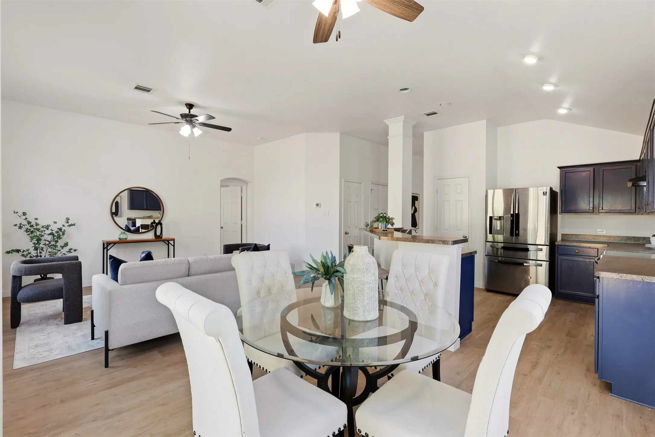 Single Family Residence For Sale in Tarrant County , 13905 Walnut Canyon Court, Fort Worth, Texas 76262, 3 Bedroom, 2 Bathroom, 2 Garage spaces, 1,546 Sqft, built in 2006, mls#21378419, Real Estate Agent in Fort Worth, Homes For Sale in Tarrant county, Homes For Sale in Fort Worth, Realtor in Fort Worth Texas, Real Estate Brokerage Independent Realty Texas, Luminita Cordes Realtor