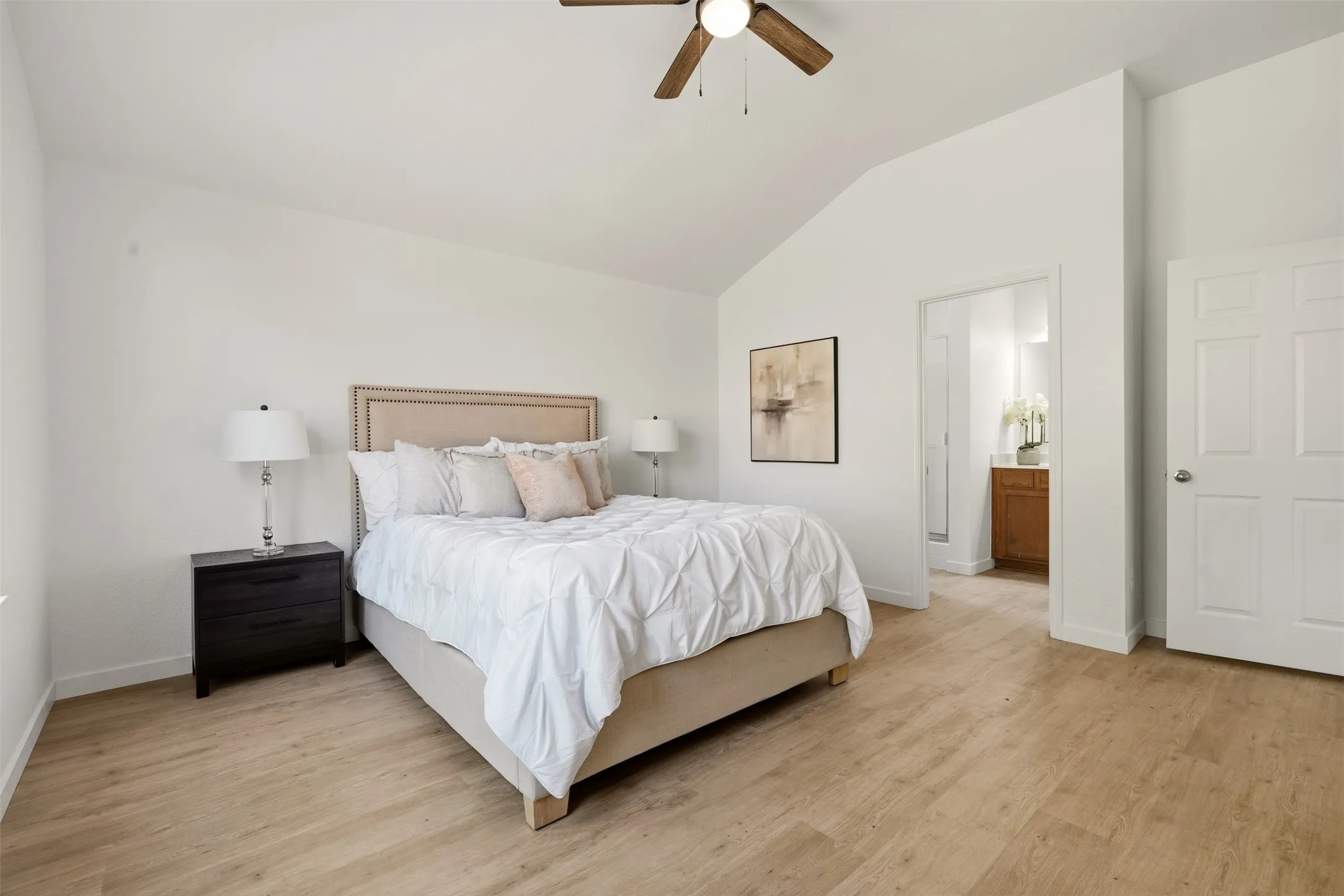 Single Family Residence For Sale in Tarrant County , 13905 Walnut Canyon Court, Fort Worth, Texas 76262, 3 Bedroom, 2 Bathroom, 2 Garage spaces, 1,546 Sqft, built in 2006, mls#21378419, Real Estate Agent in Fort Worth, Homes For Sale in Tarrant county, Homes For Sale in Fort Worth, Realtor in Fort Worth Texas, Real Estate Brokerage Independent Realty Texas, Luminita Cordes Realtor