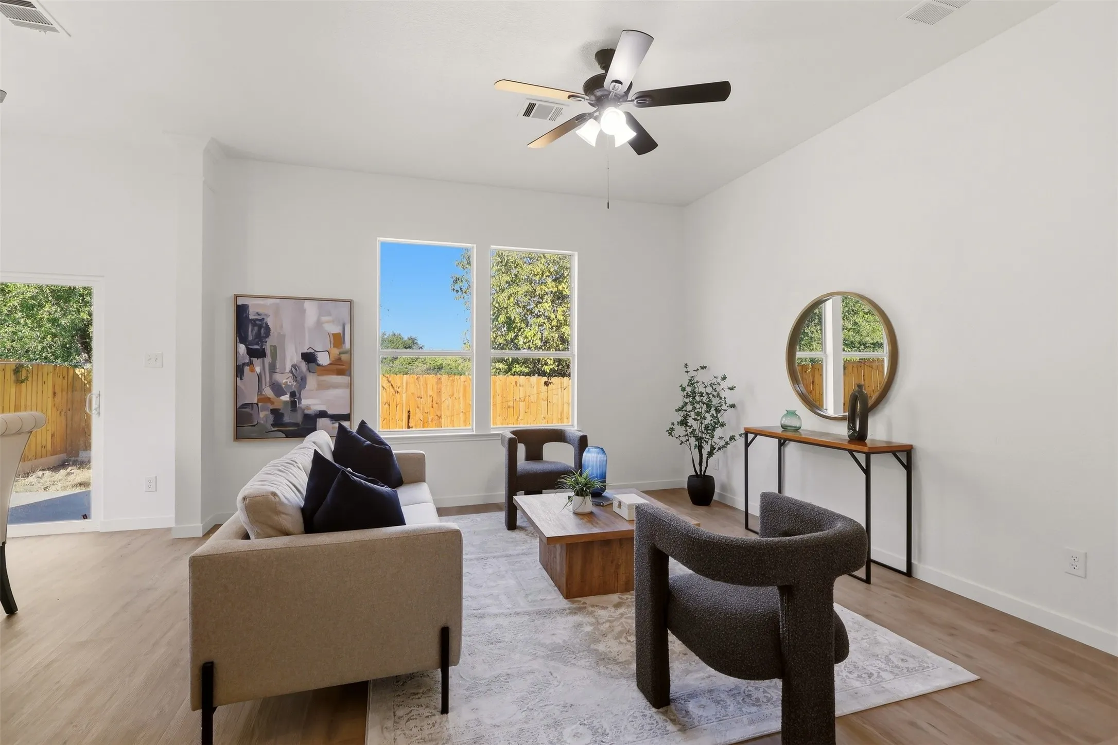 Single Family Residence For Sale in Tarrant County , 13905 Walnut Canyon Court, Fort Worth, Texas 76262, 3 Bedroom, 2 Bathroom, 2 Garage spaces, 1,546 Sqft, built in 2006, mls#21378419, Real Estate Agent in Fort Worth, Homes For Sale in Tarrant county, Homes For Sale in Fort Worth, Realtor in Fort Worth Texas, Real Estate Brokerage Independent Realty Texas, Luminita Cordes Realtor