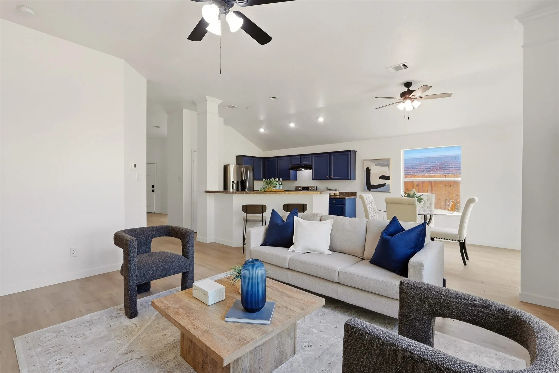 Single Family Residence For Sale in Tarrant County , 13905 Walnut Canyon Court, Fort Worth, Texas 76262, 3 Bedroom, 2 Bathroom, 2 Garage spaces, 1,546 Sqft, built in 2006, mls#21378419, Real Estate Agent in Fort Worth, Homes For Sale in Tarrant county, Homes For Sale in Fort Worth, Realtor in Fort Worth Texas, Real Estate Brokerage Independent Realty Texas, Luminita Cordes Realtor