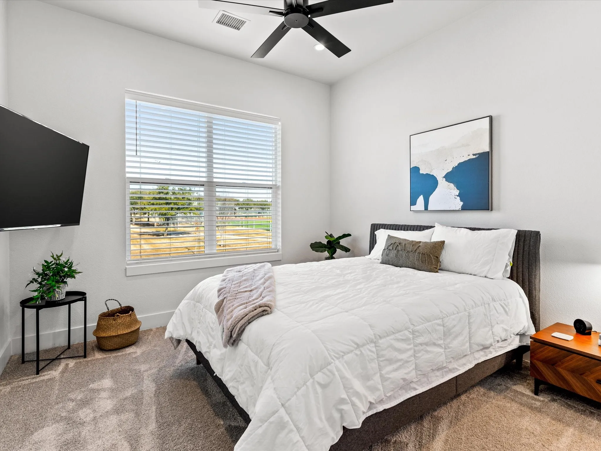 Duplex For Rent in Dallas County , 401 Martinique Avenue, Dallas, Texas 75223, 3 Bedroom, 3 Bathroom, 2 Garage spaces, 2,175 Sqft, built in 2021, mls#21378443, Real Estate Agent in Dallas, Homes For Rent in Dallas county, Homes For Rent in Dallas, Realtor in Dallas Texas, Real Estate Brokerage Independent Realty Texas, Luminita Cordes Realtor