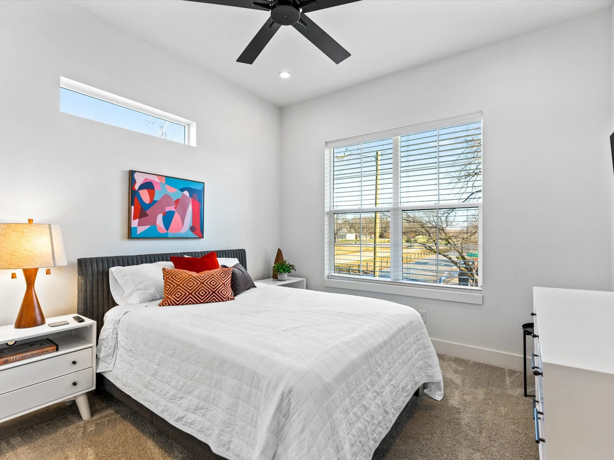 Duplex For Rent in Dallas County , 401 Martinique Avenue, Dallas, Texas 75223, 3 Bedroom, 3 Bathroom, 2 Garage spaces, 2,175 Sqft, built in 2021, mls#21378443, Real Estate Agent in Dallas, Homes For Rent in Dallas county, Homes For Rent in Dallas, Realtor in Dallas Texas, Real Estate Brokerage Independent Realty Texas, Luminita Cordes Realtor