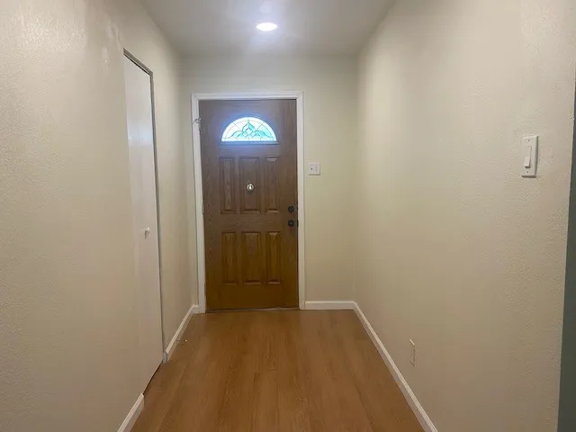 Single Family Residence For Rent in Denton County , 2014 Victoria Road, Carrollton, Texas 75007, 3 Bedroom, 2 Bathroom, 1 Garage spaces, 1,277 Sqft, built in 1974, mls#21378458, Real Estate Agent in Carrollton, Homes For Rent in Denton county, Homes For Rent in Carrollton, Realtor in Carrollton Texas, Real Estate Brokerage Independent Realty Texas, Luminita Cordes Realtor