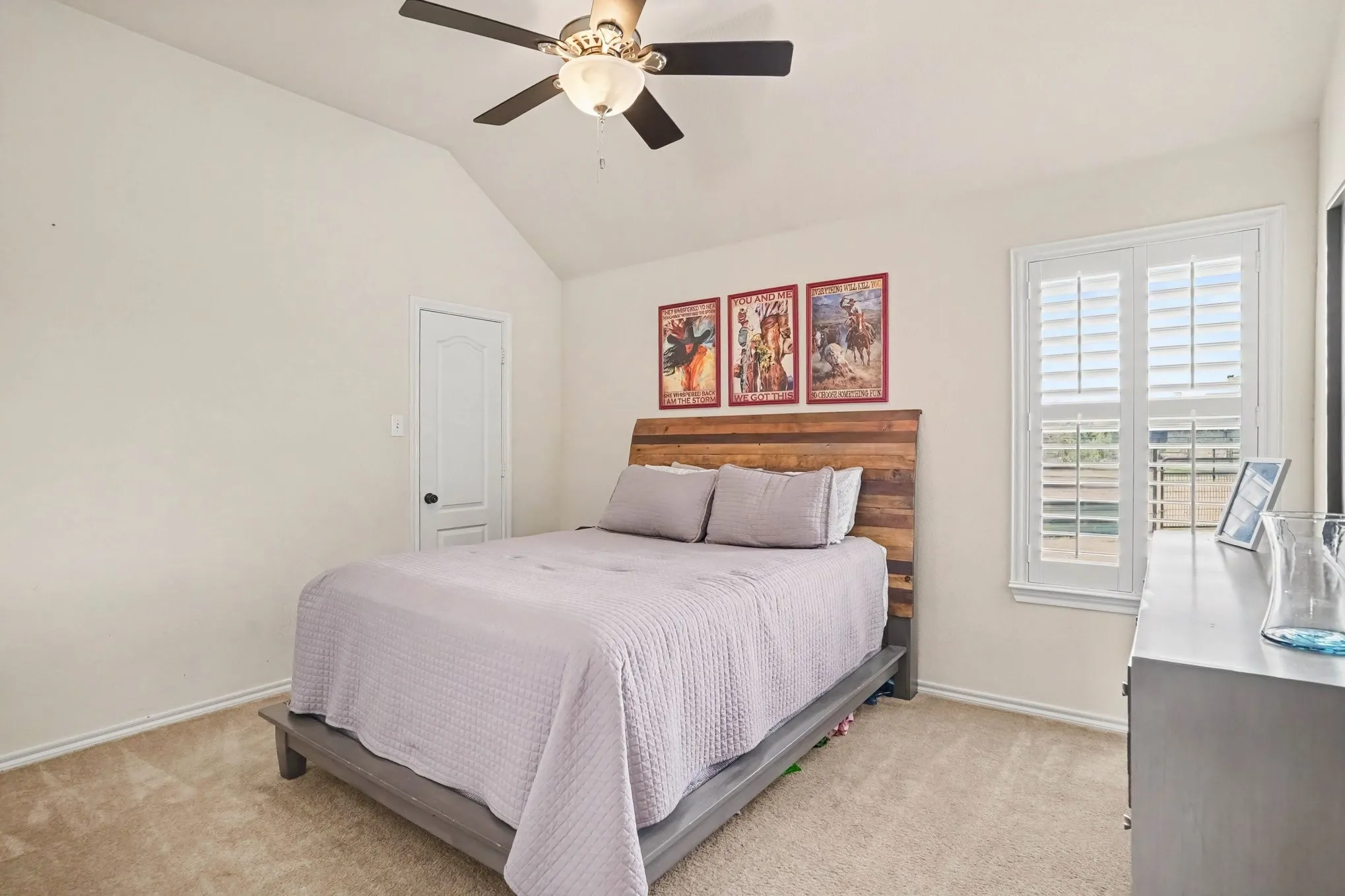 Single Family Residence For Sale in Denton County , 103 George Owens Road, Ponder, Texas 76259, 3 Bedroom, 2 Bathroom, 2 Garage spaces, 1,865 Sqft, built in 2006, mls#21371182, Real Estate Agent in Ponder, Homes For Sale in Denton county, Homes For Sale in Ponder, Realtor in Ponder Texas, Real Estate Brokerage Independent Realty Texas, Luminita Cordes Realtor