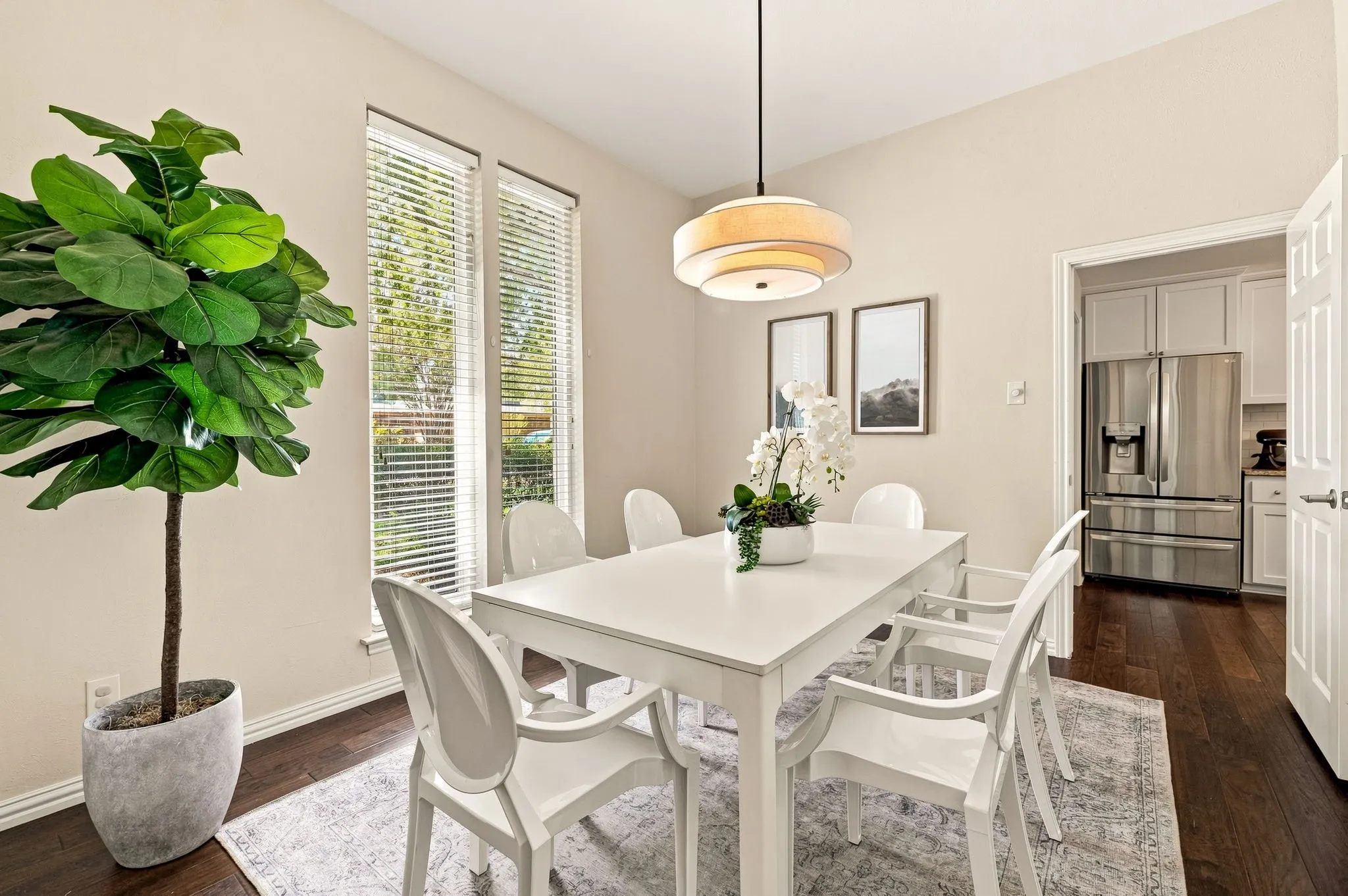 Single Family Residence For Sale in Dallas County , 2206 Victoria Lane, Richardson, Texas 75082, 3 Bedroom, 3 Bathroom, 2 Garage spaces, 2,440 Sqft, built in 1977, mls#21377433, Real Estate Agent in Richardson, Homes For Sale in Dallas county, Homes For Sale in Richardson, Realtor in Richardson Texas, Real Estate Brokerage Independent Realty Texas, Luminita Cordes Realtor
