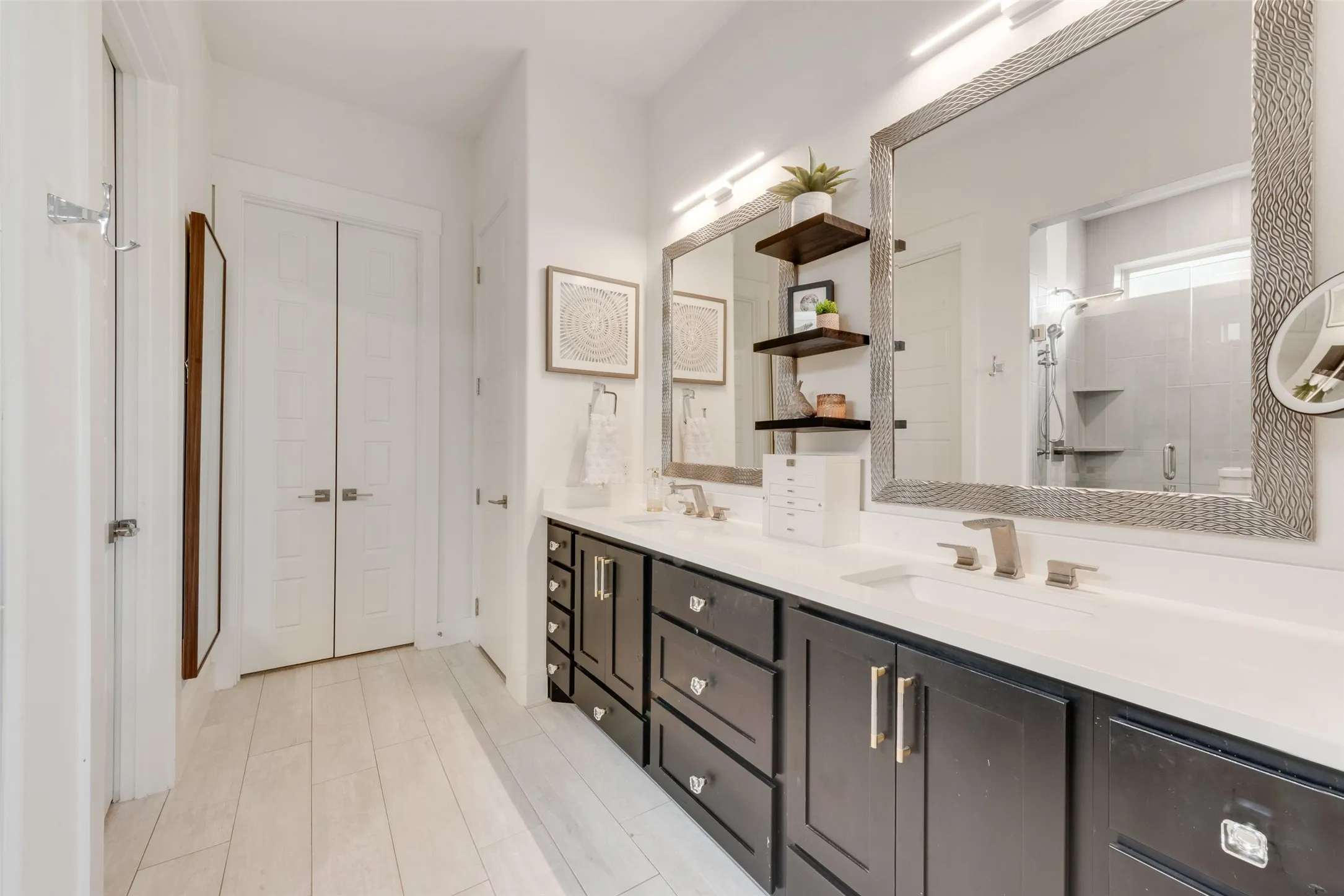 Condominium For Sale in Rockwall County , 830 Rio Vista Lane, Rockwall, Texas 75087, 2 Bedroom, 2 Bathroom, 2 Garage spaces, 1,978 Sqft, built in 2020, mls#21378490, Real Estate Agent in Rockwall, Homes For Sale in Rockwall county, Homes For Sale in Rockwall, Realtor in Rockwall Texas, Real Estate Brokerage Independent Realty Texas, Luminita Cordes Realtor
