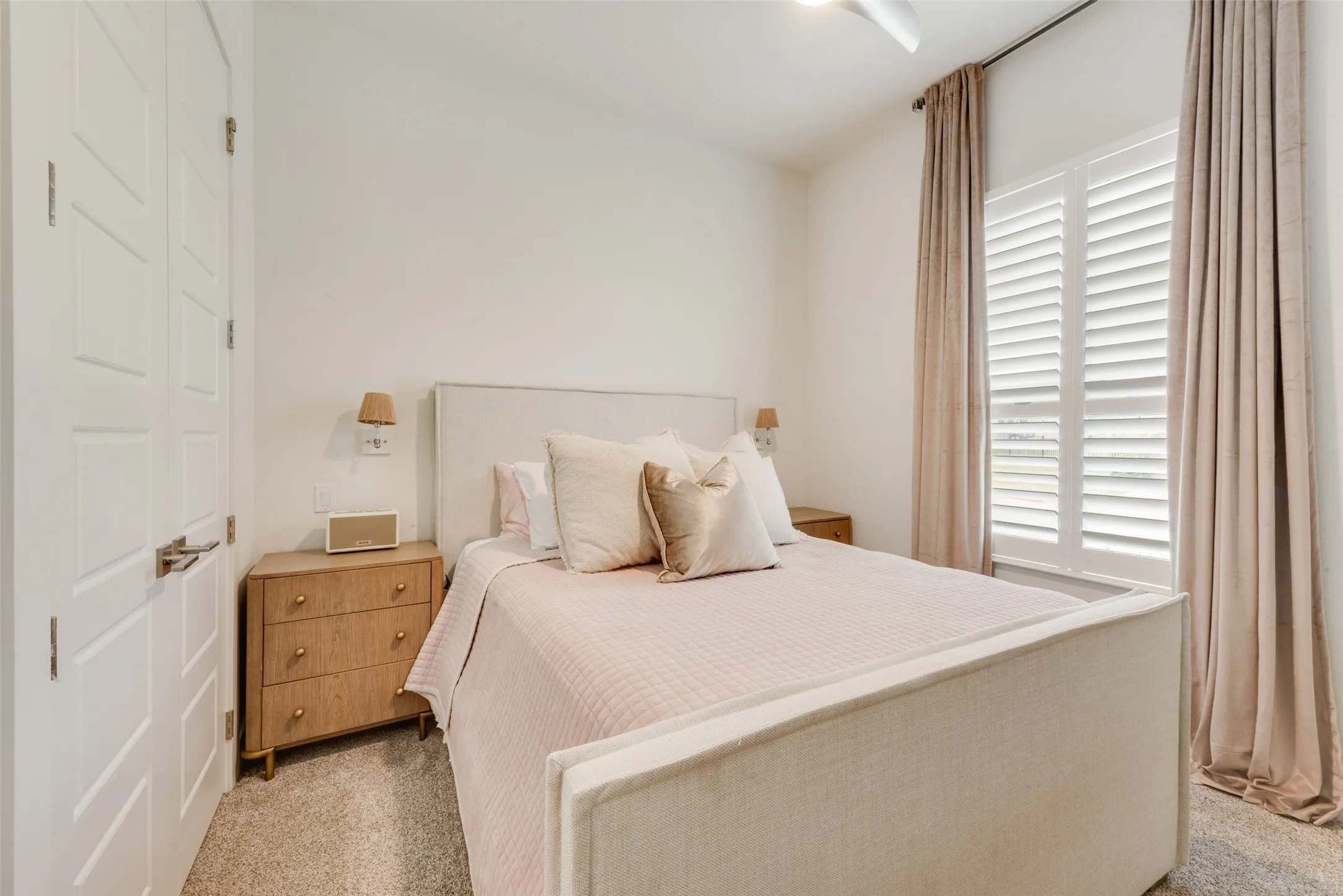 Condominium For Sale in Rockwall County , 830 Rio Vista Lane, Rockwall, Texas 75087, 2 Bedroom, 2 Bathroom, 2 Garage spaces, 1,978 Sqft, built in 2020, mls#21378490, Real Estate Agent in Rockwall, Homes For Sale in Rockwall county, Homes For Sale in Rockwall, Realtor in Rockwall Texas, Real Estate Brokerage Independent Realty Texas, Luminita Cordes Realtor