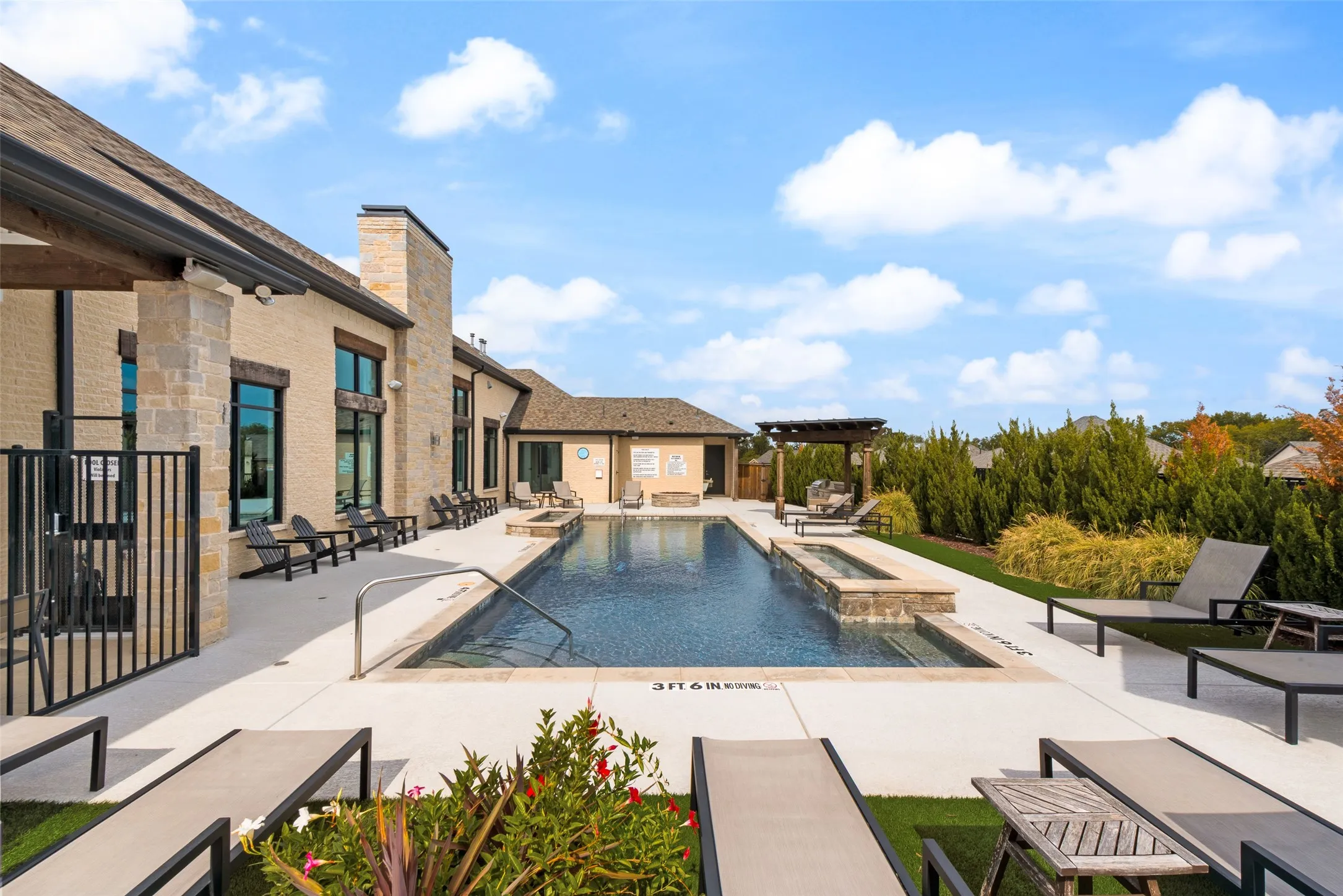 Condominium For Sale in Rockwall County , 830 Rio Vista Lane, Rockwall, Texas 75087, 2 Bedroom, 2 Bathroom, 2 Garage spaces, 1,978 Sqft, built in 2020, mls#21378490, Real Estate Agent in Rockwall, Homes For Sale in Rockwall county, Homes For Sale in Rockwall, Realtor in Rockwall Texas, Real Estate Brokerage Independent Realty Texas, Luminita Cordes Realtor