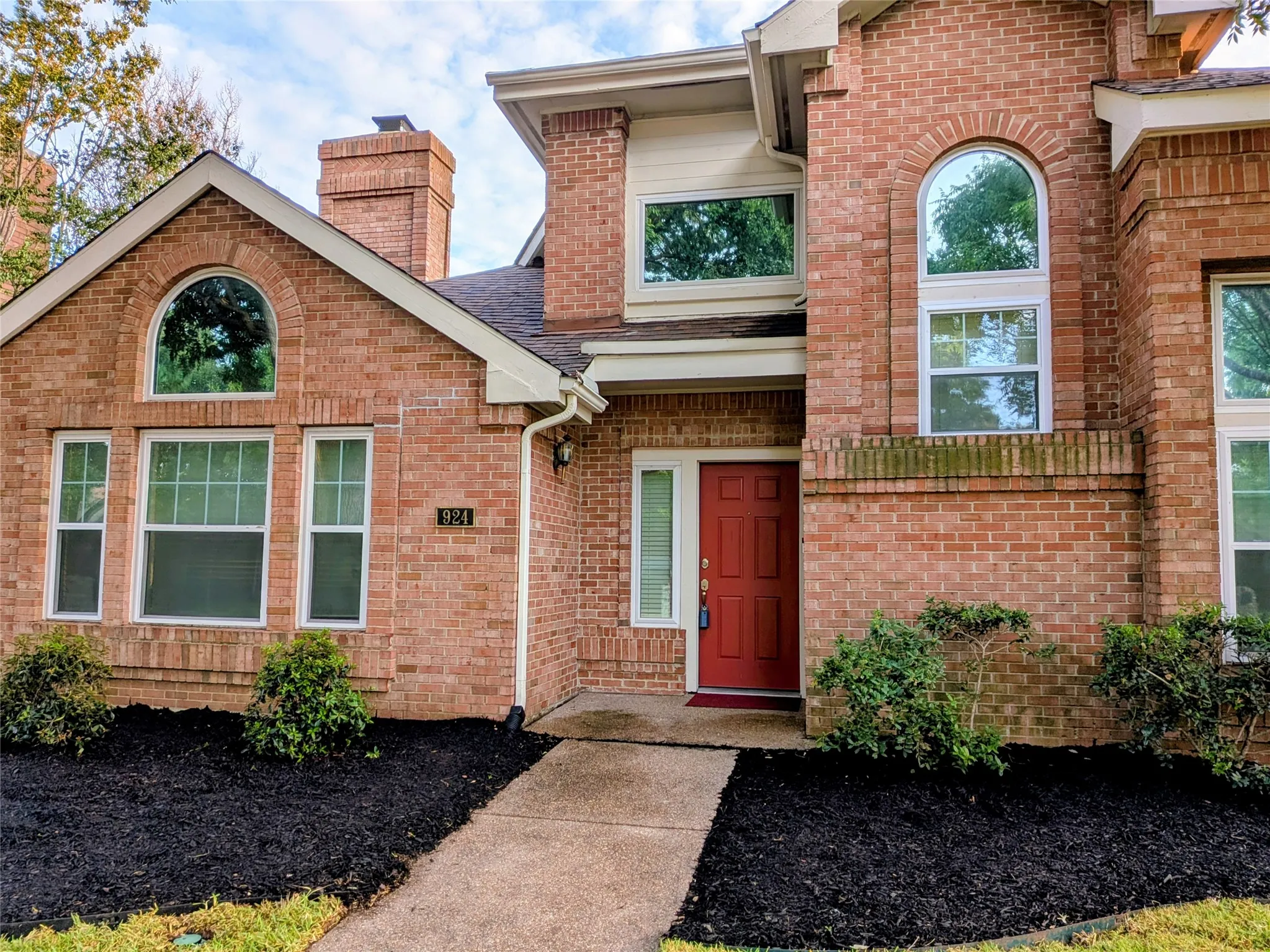 Rounded windows a popular architectural feature