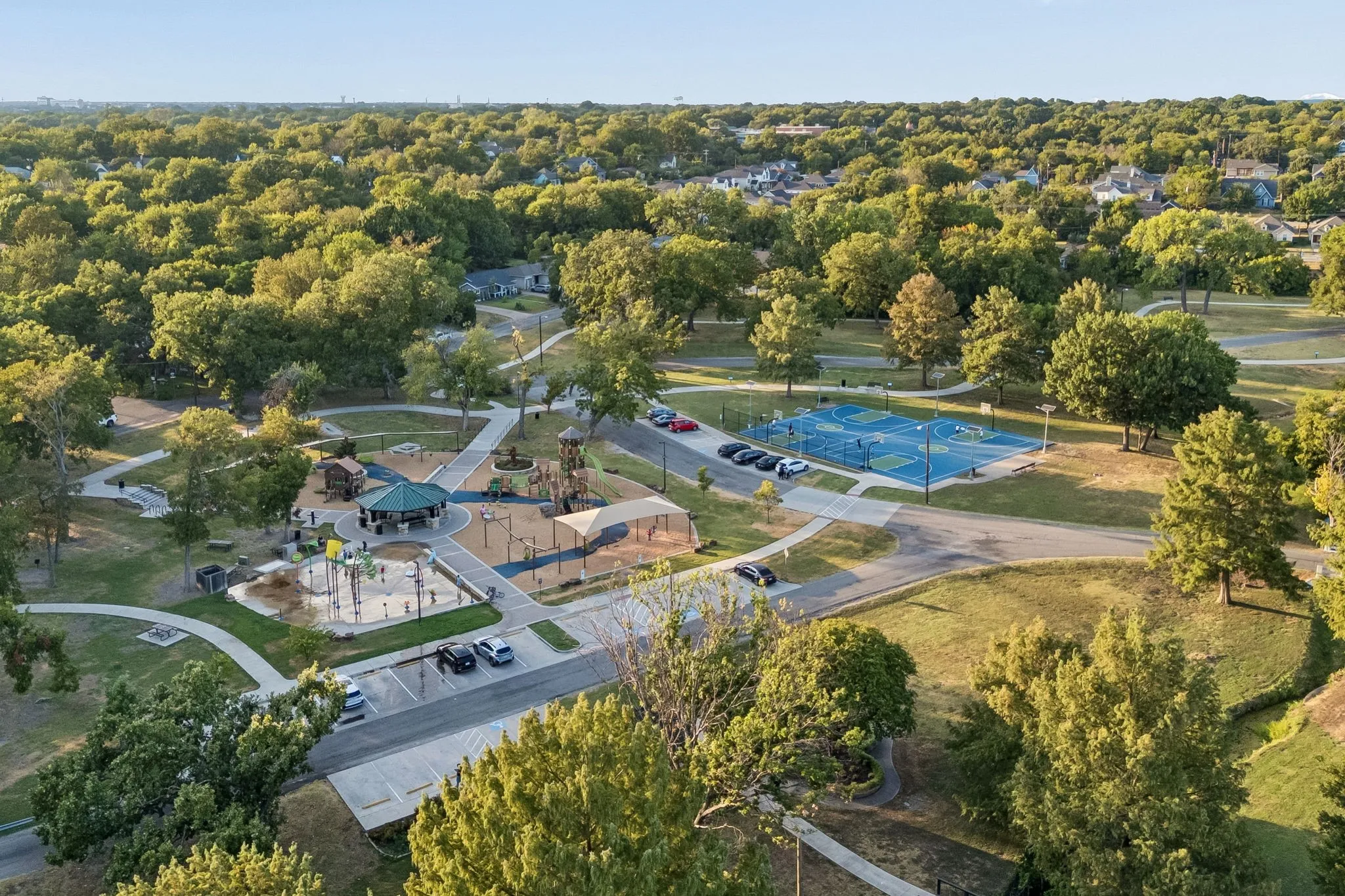 Single Family Residence For Sale in Collin County , 807 Largent Street, Mc Kinney, Texas 75069, 3 Bedroom, 2 Bathroom, 1 Garage spaces, 1,760 Sqft, built in 1950, mls#21378505, Real Estate Agent in Mc Kinney, Homes For Sale in Collin county, Homes For Sale in Mc Kinney, Realtor in Mc Kinney Texas, Real Estate Brokerage Independent Realty Texas, Luminita Cordes Realtor