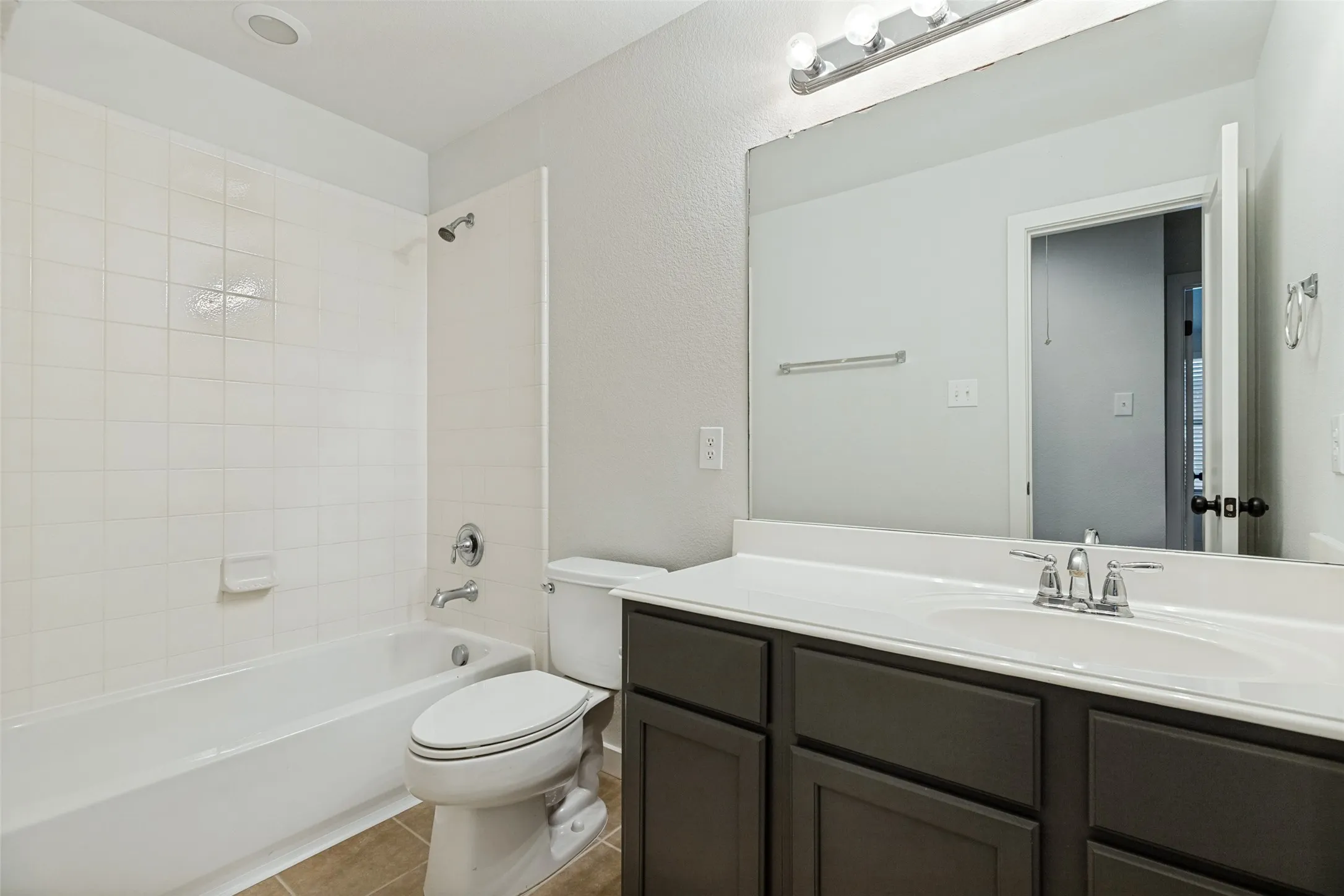 Single Family Residence For Sale in Collin County , 2309 Willard Drive, Mc Kinney, Texas 75072, 4 Bedroom, 3 Bathroom, 2 Garage spaces, 2,746 Sqft, built in 2008, mls#21372890, Real Estate Agent in Mc Kinney, Homes For Sale in Collin county, Homes For Sale in Mc Kinney, Realtor in Mc Kinney Texas, Real Estate Brokerage Independent Realty Texas, Luminita Cordes Realtor
