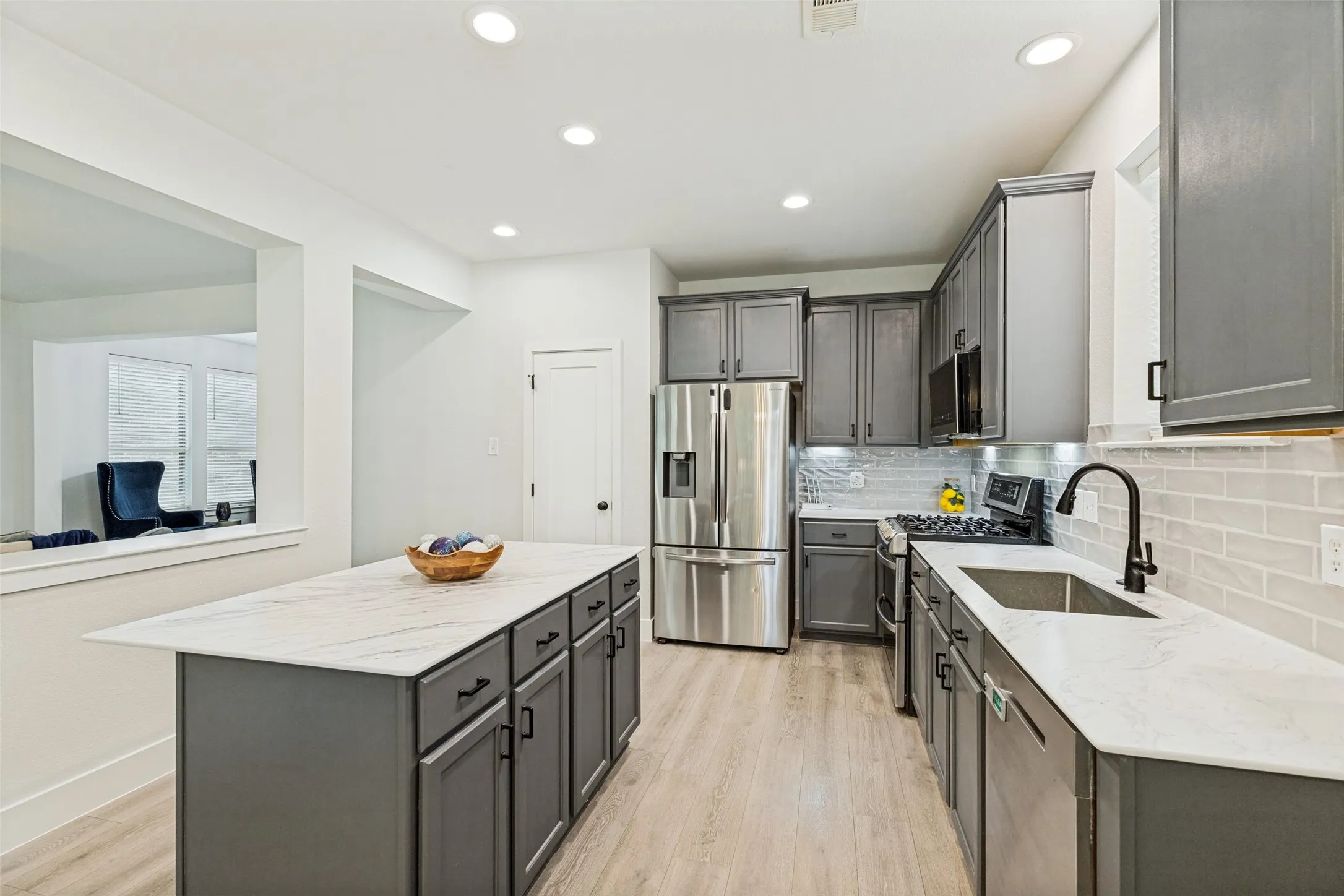 Single Family Residence For Sale in Collin County , 2309 Willard Drive, Mc Kinney, Texas 75072, 4 Bedroom, 3 Bathroom, 2 Garage spaces, 2,746 Sqft, built in 2008, mls#21372890, Real Estate Agent in Mc Kinney, Homes For Sale in Collin county, Homes For Sale in Mc Kinney, Realtor in Mc Kinney Texas, Real Estate Brokerage Independent Realty Texas, Luminita Cordes Realtor